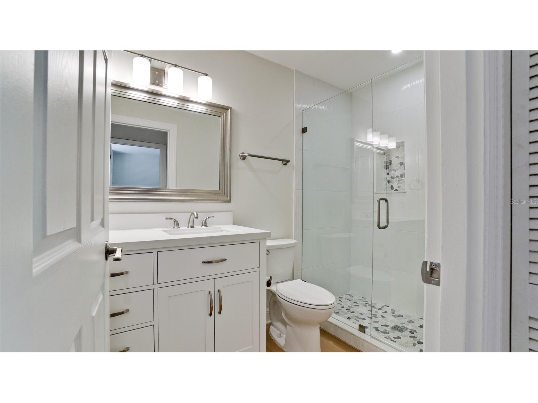 542 542 Lakeside Drive #542 Bradenton FL 34210 A4685625 image14