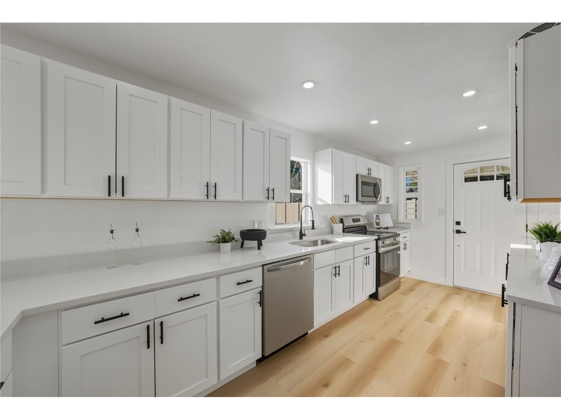 542 64th Street S Saint Petersburg FL 33707 TB8447857 image13