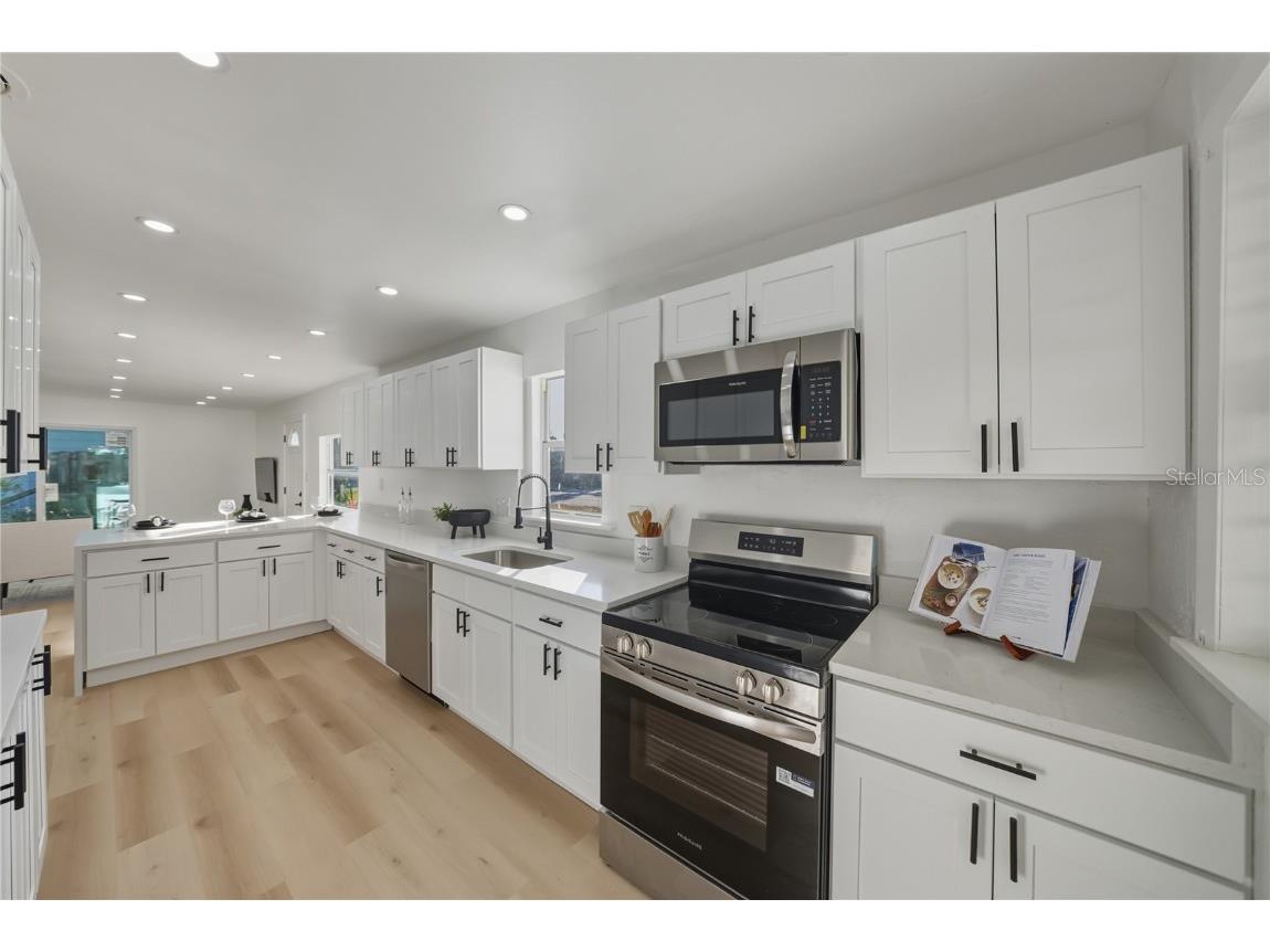 542 64th Street S Saint Petersburg FL 33707 TB8447857 image16