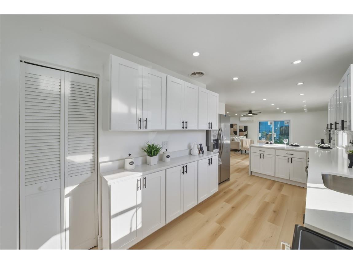 542 64th Street S Saint Petersburg FL 33707 TB8447857 image17