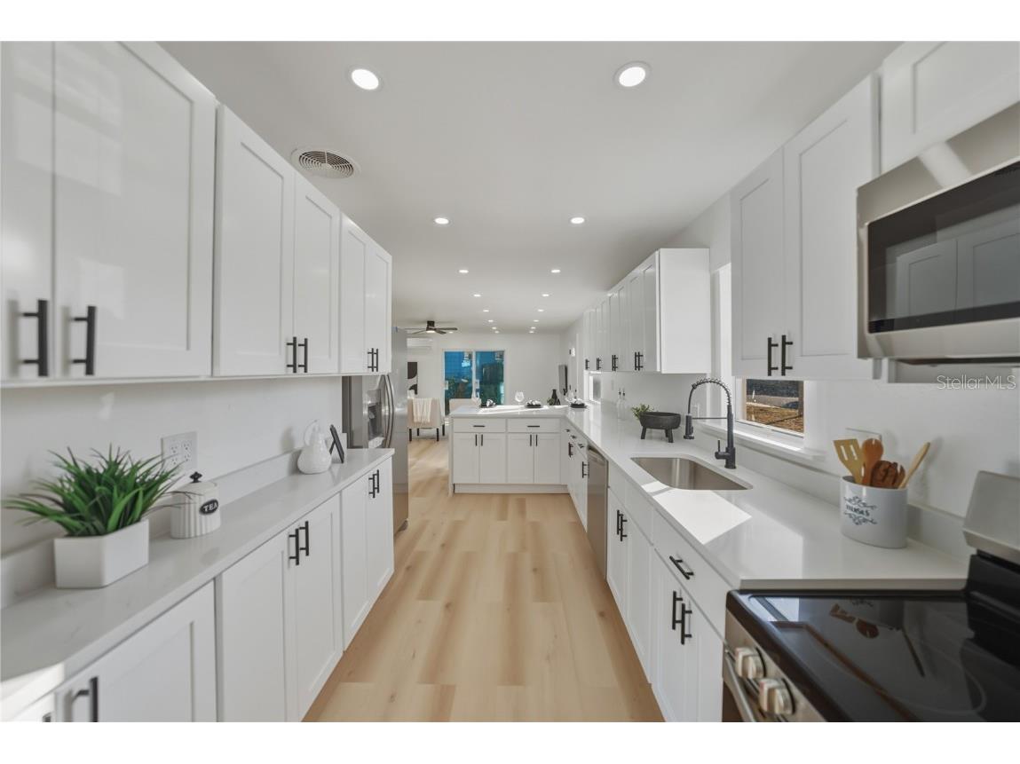 542 64th Street S Saint Petersburg FL 33707 TB8447857 image18