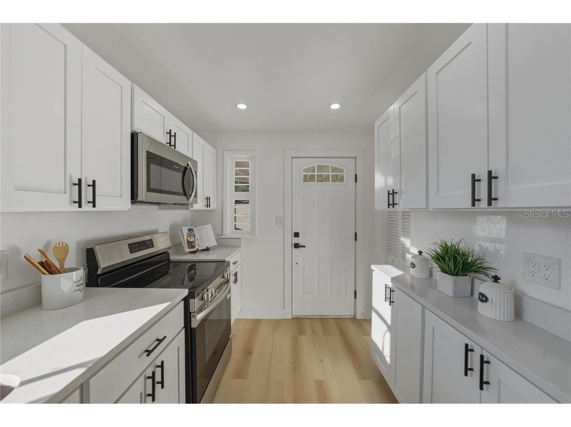 542 64th Street S Saint Petersburg FL 33707 TB8447857 image19