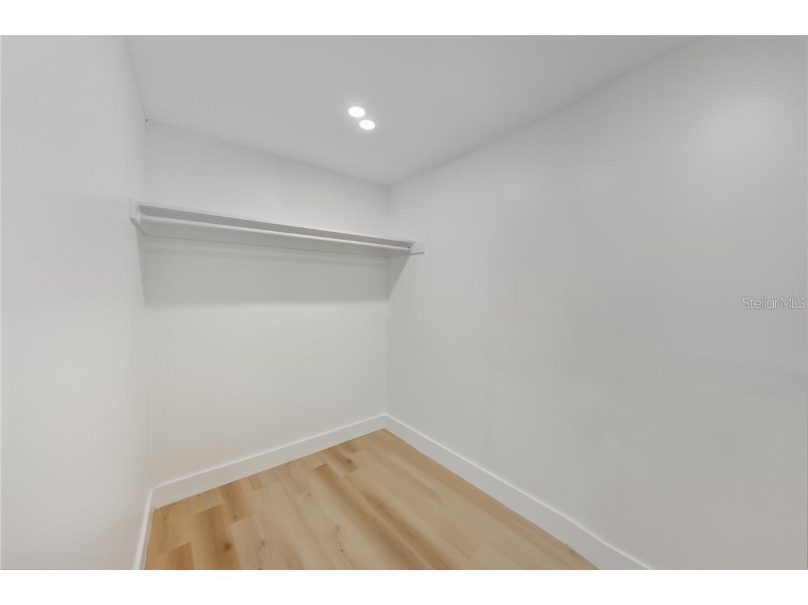 542 64th Street S Saint Petersburg FL 33707 TB8447857 image35