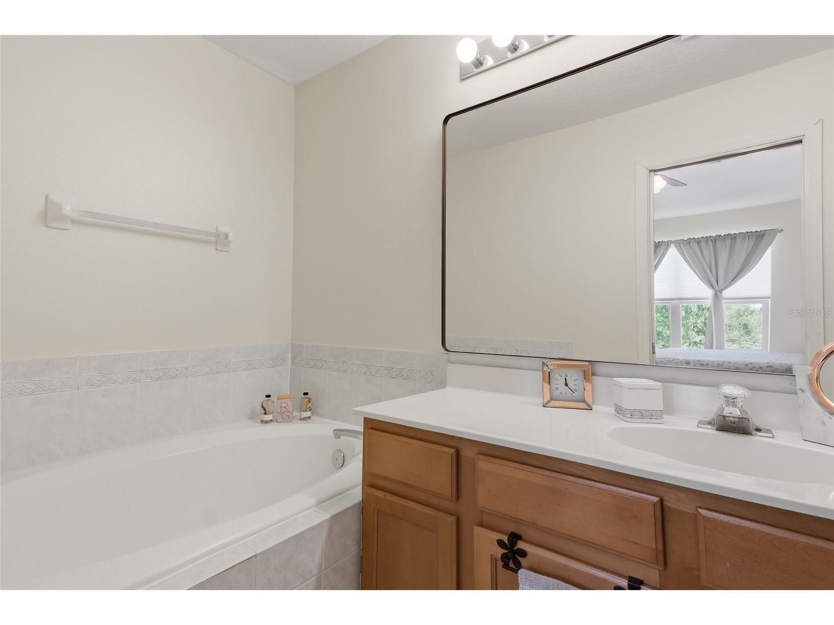 542 Black Lion Drive NE Saint Petersburg FL 33716 TB8494029 image24