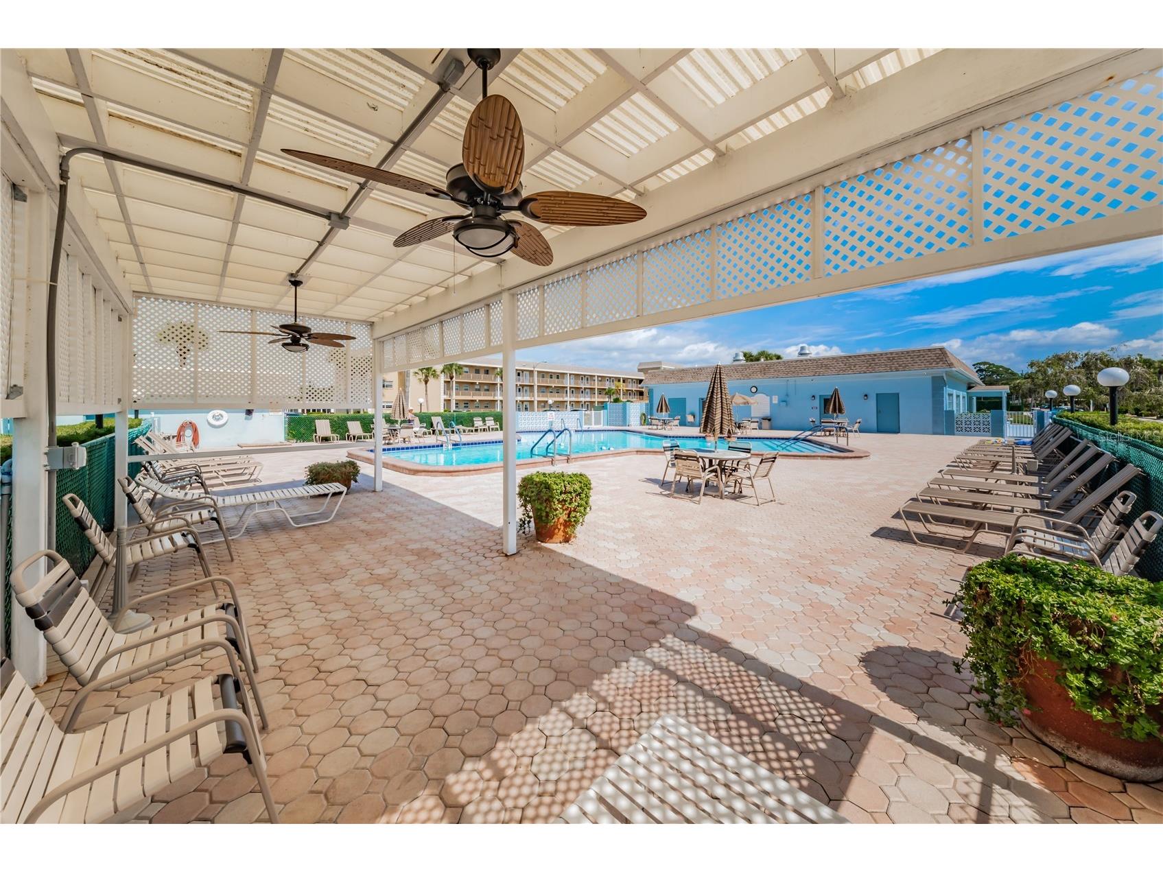 542 Boca Ciega Point Boulevard N #2108 Madeira Beach FL 33708 TB8521724 image36