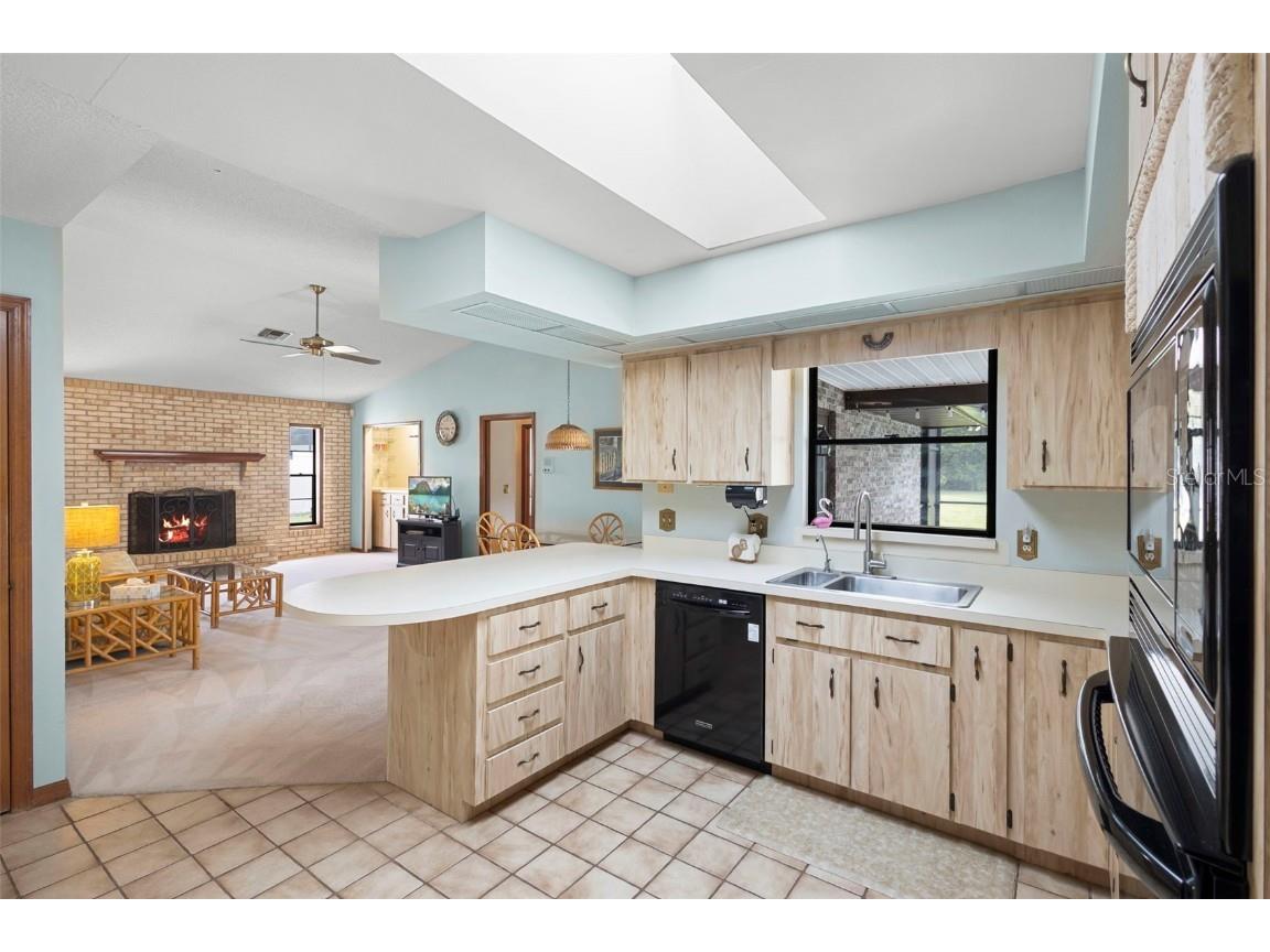 542 Cleo Lane Deltona FL 32738 - BIG LAKE & LAKE SIDNEY V4944742 image11