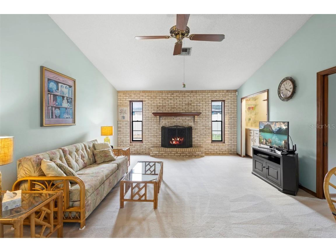 542 Cleo Lane Deltona FL 32738 - BIG LAKE & LAKE SIDNEY V4944742 image14