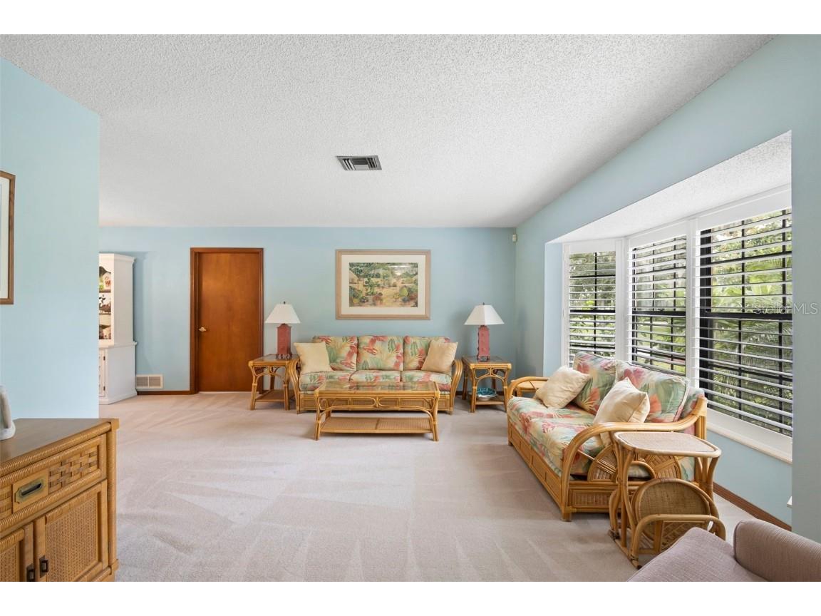 542 Cleo Lane Deltona FL 32738 - BIG LAKE & LAKE SIDNEY V4944742 image5