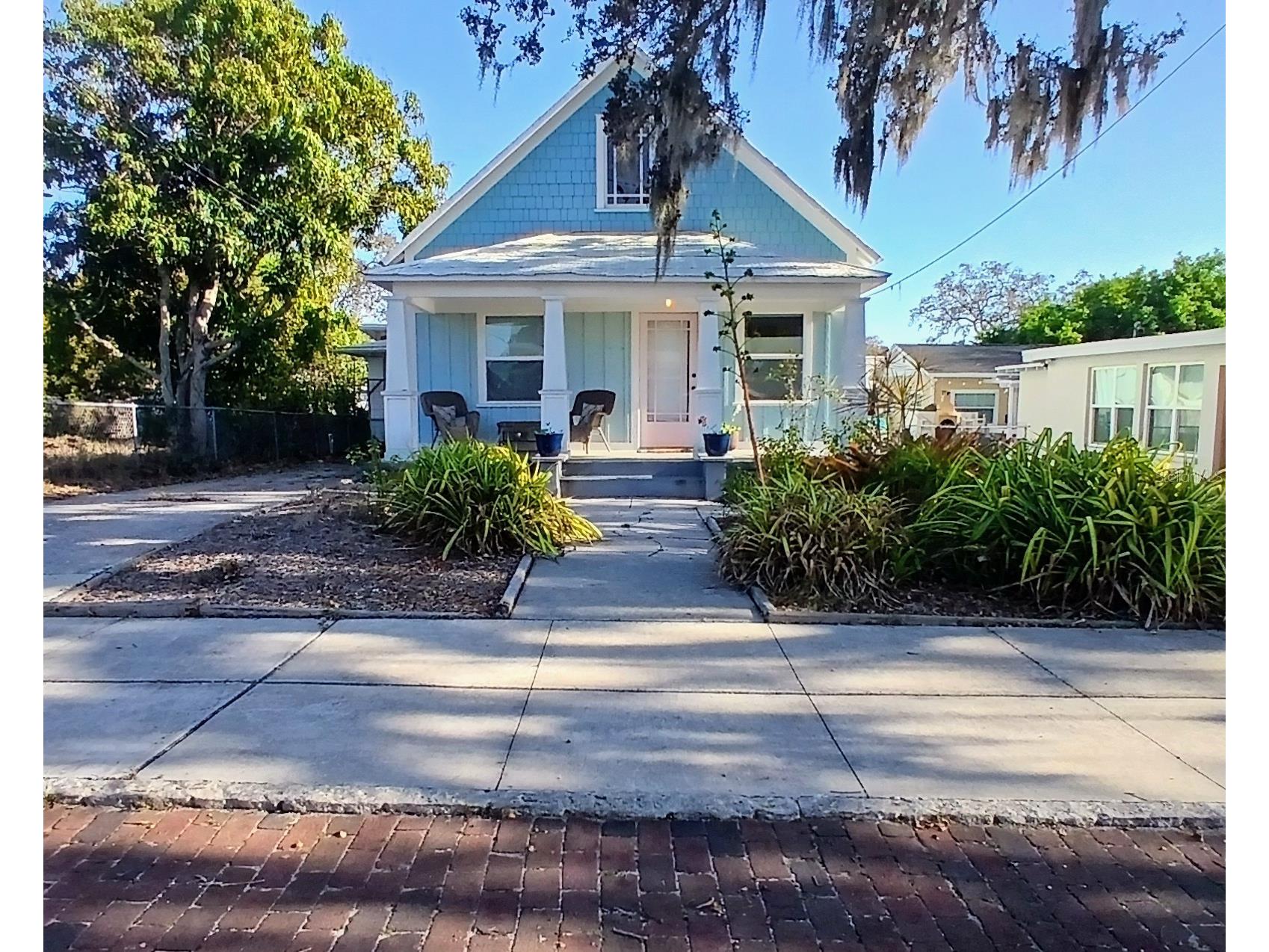 542 Division Street Tarpon Springs FL 34689 TB8483670 image1