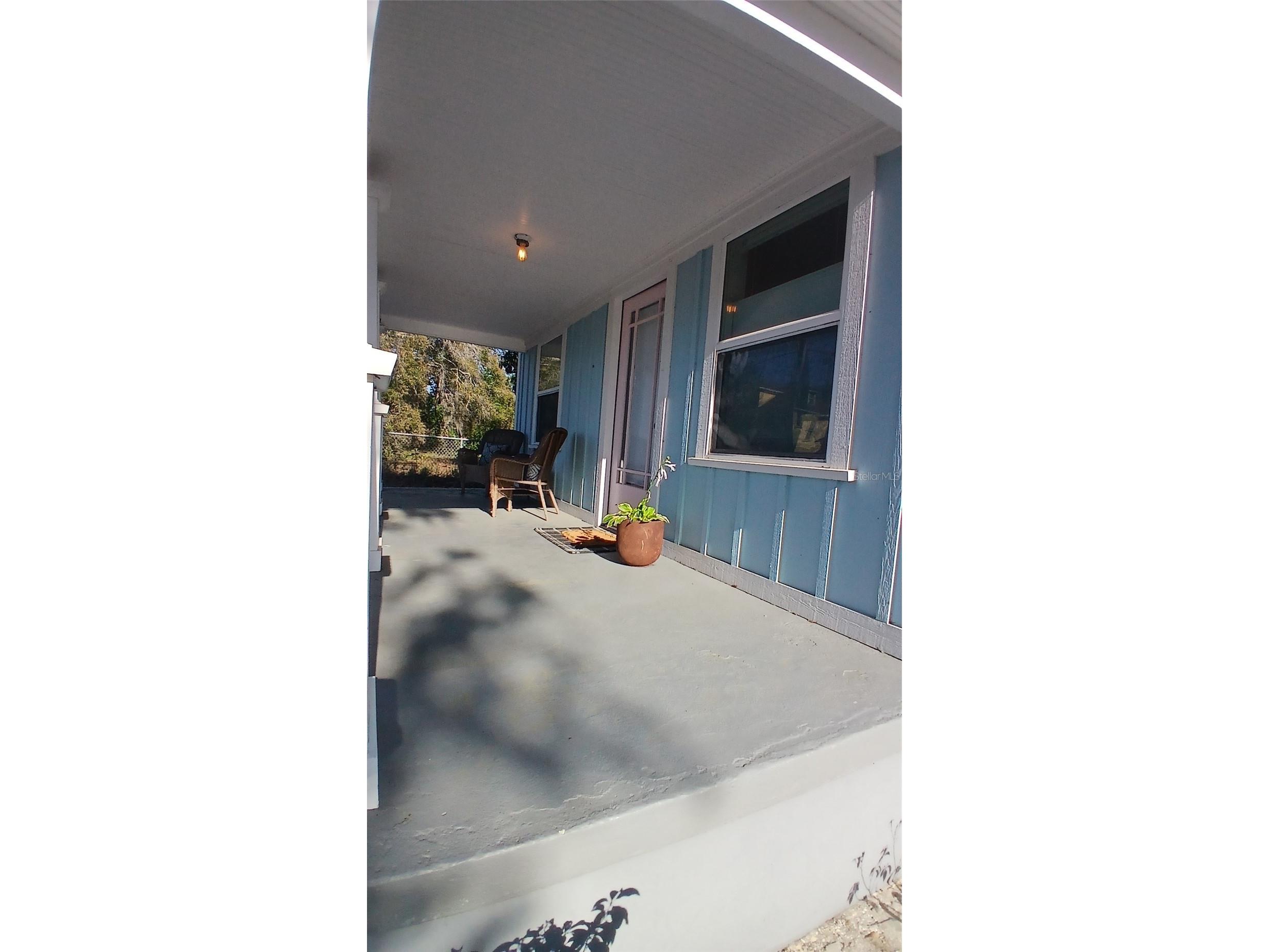 542 Division Street Tarpon Springs FL 34689 TB8483670 image3