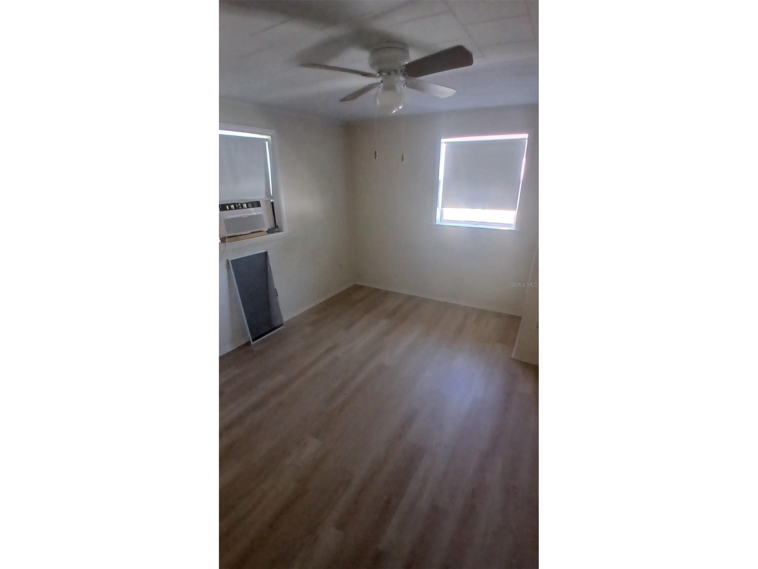 542 Division Street Tarpon Springs FL 34689 TB8514065 image7