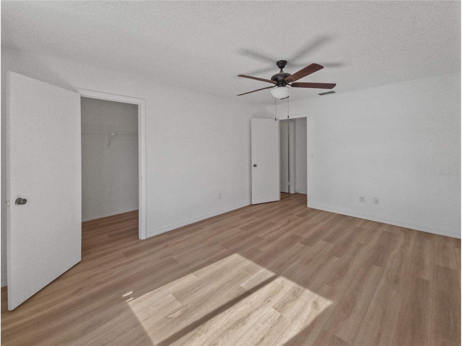 542 Fairways Drive #A Ocala FL 34472 OM716741 image9