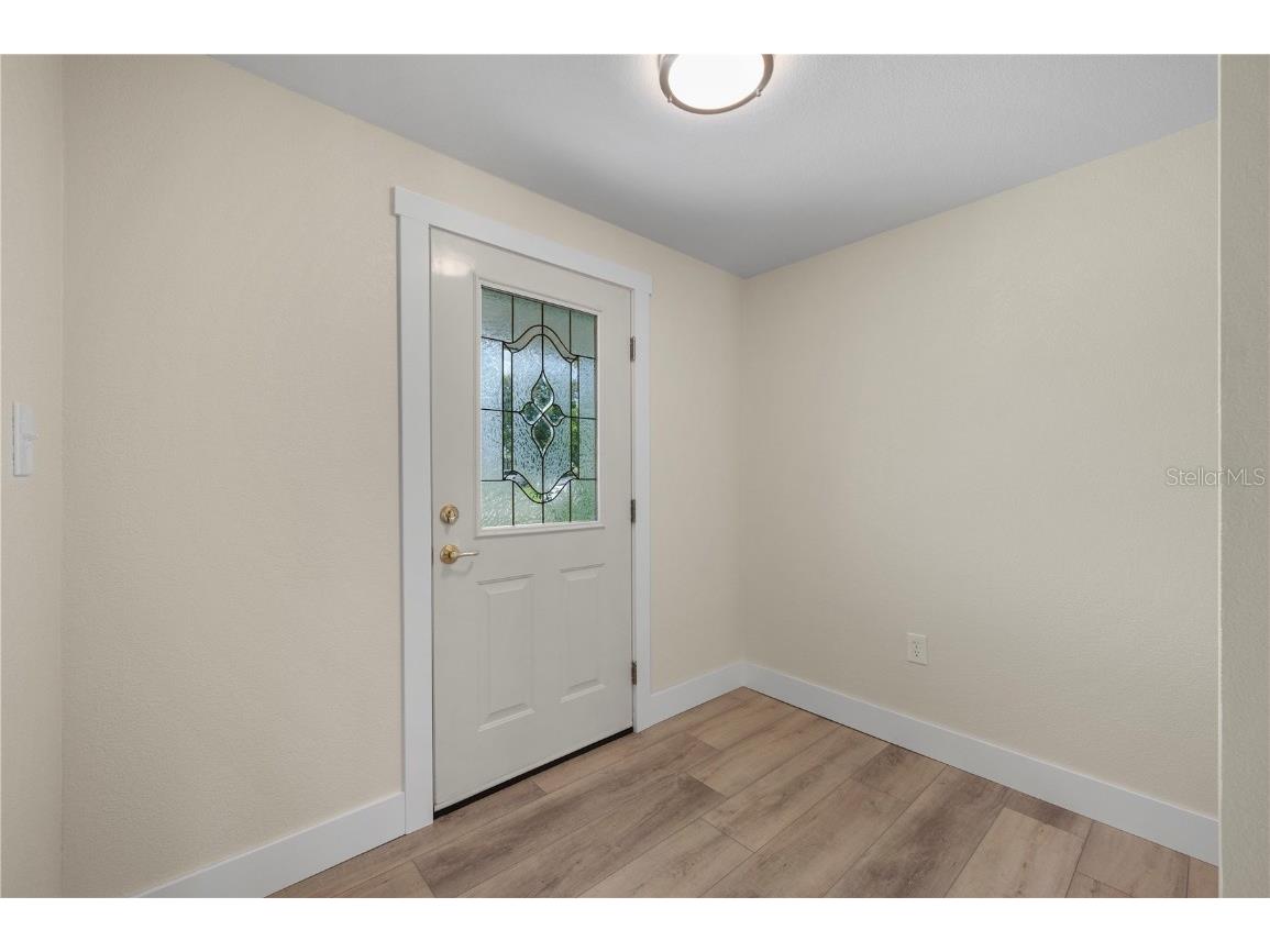 542 Lakehurst Avenue NW Port Charlotte FL 33952 C7512803 image10