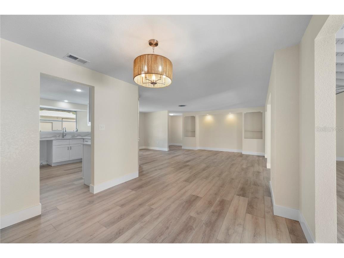 542 Lakehurst Avenue NW Port Charlotte FL 33952 C7512803 image17