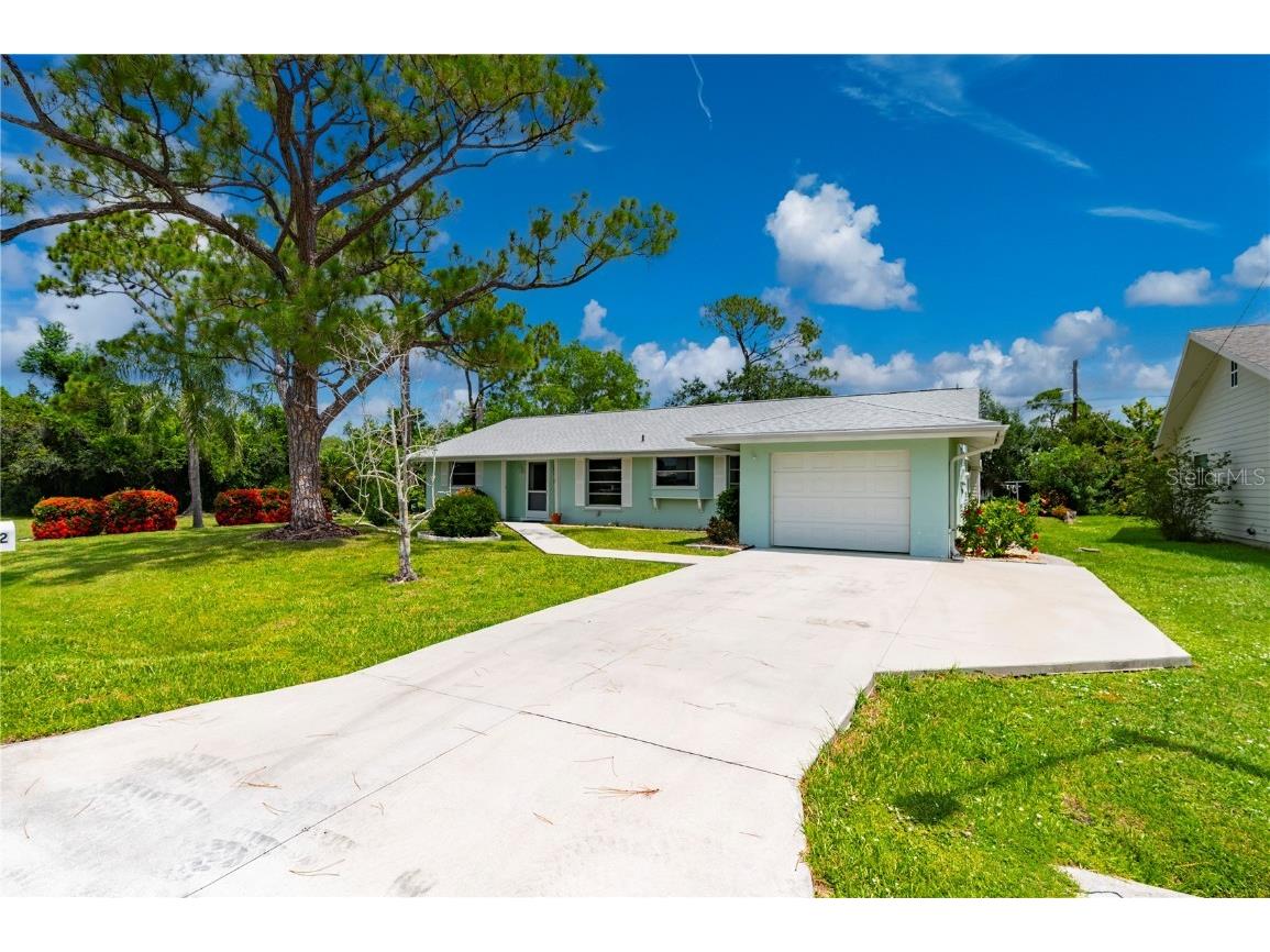 542 Lakehurst Avenue NW Port Charlotte FL 33952 C7512803 image3