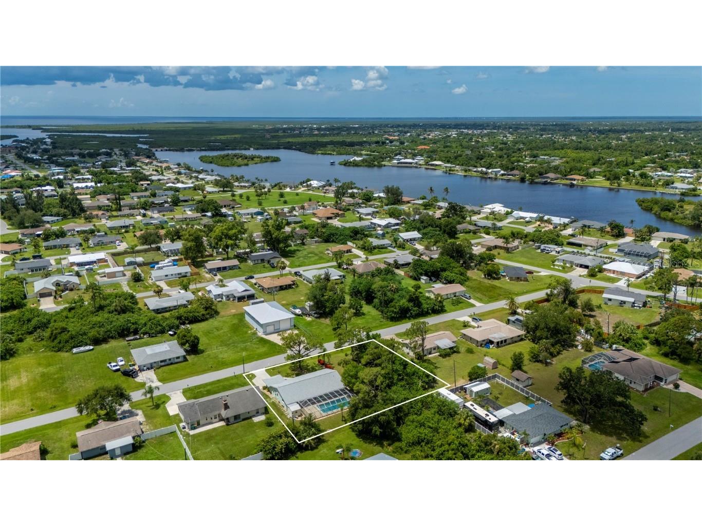 542 Lakehurst Avenue NW Port Charlotte FL 33952 C7512803 image58