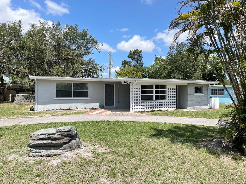 5420 3rd Street W Bradenton FL 34207 A4569102 image1