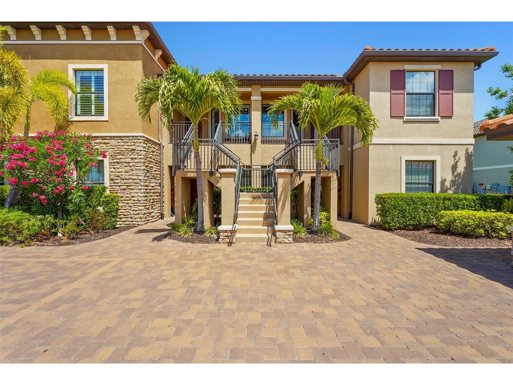5420 Cicernone Street #203 Sarasota FL 34238 A4691603 image1
