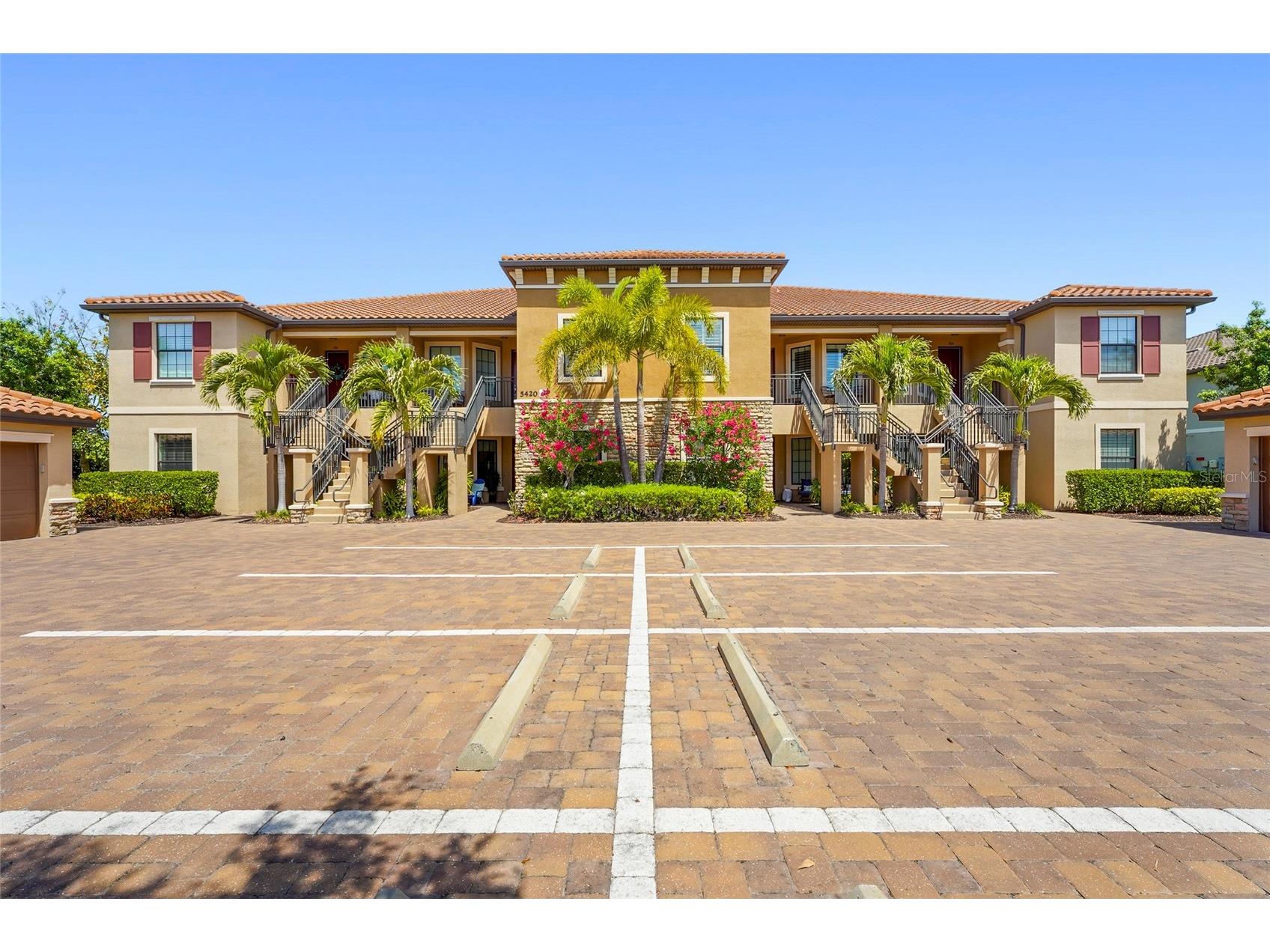 5420 Cicernone Street #203 Sarasota FL 34238 A4691603 image2