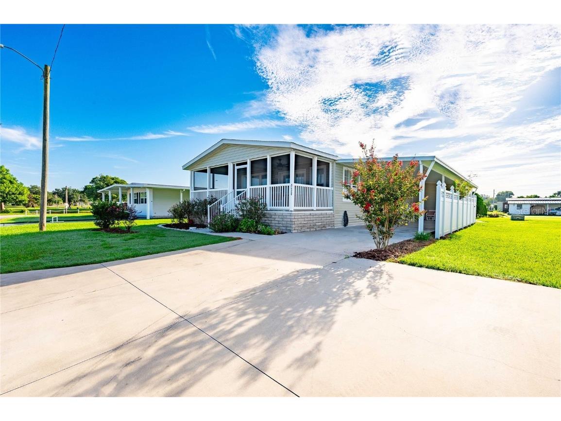 5420 Comanche Street Zephyrhills FL 33542 T3467431 image1