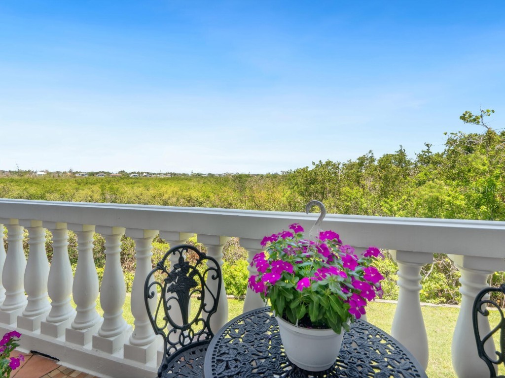 5420 Eagles Point Circle #106 Sarasota FL 34231 A4653207 image13