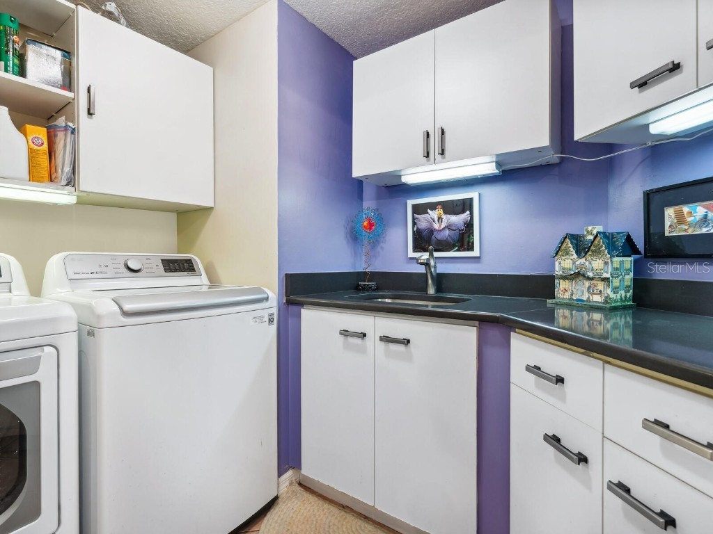 5420 Eagles Point Circle #106 Sarasota FL 34231 A4653207 image34