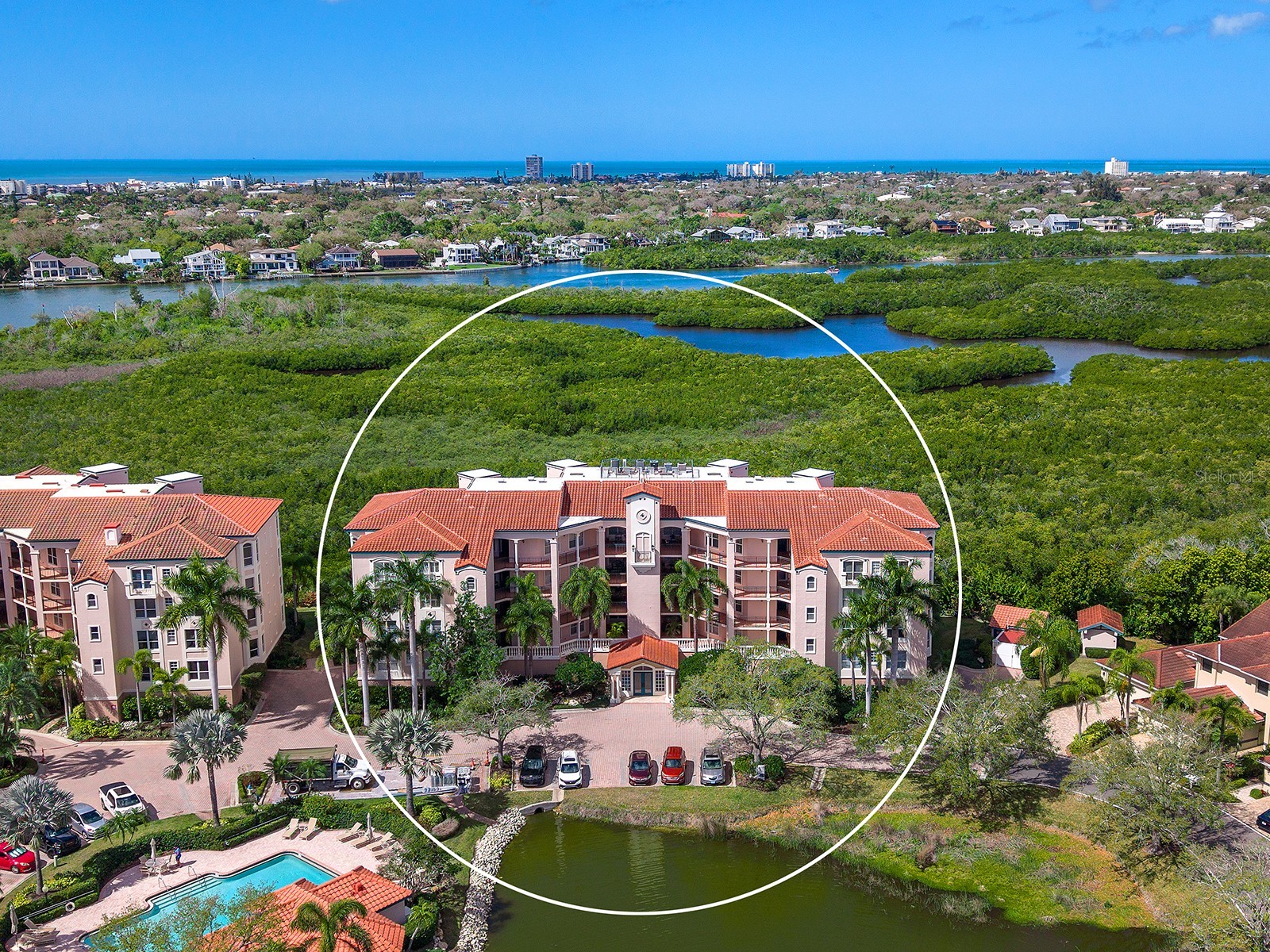 5420 Eagles Point Circle #106 Sarasota FL 34231 A4684787 image1