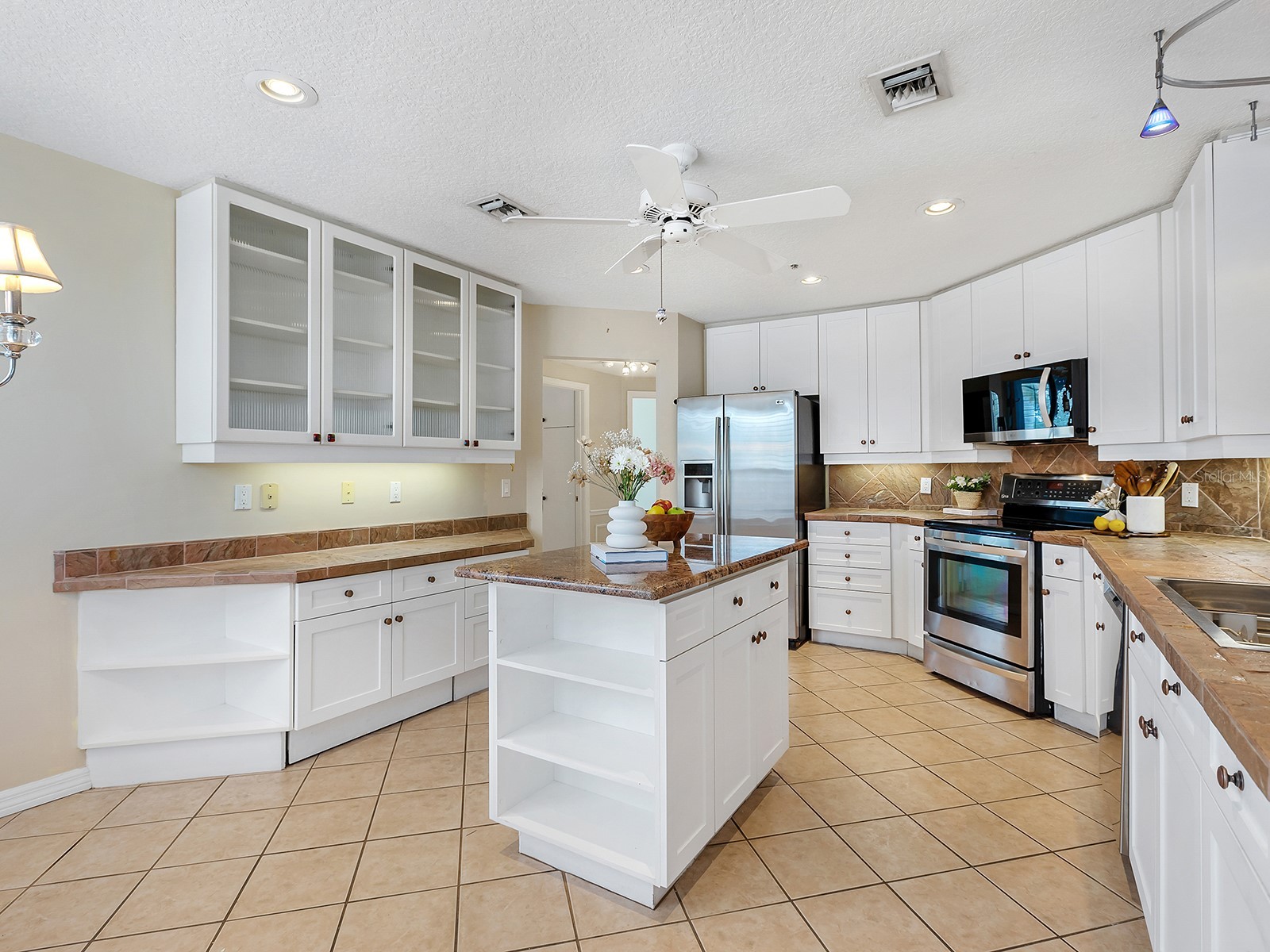 5420 Eagles Point Circle #106 Sarasota FL 34231 A4684787 image13