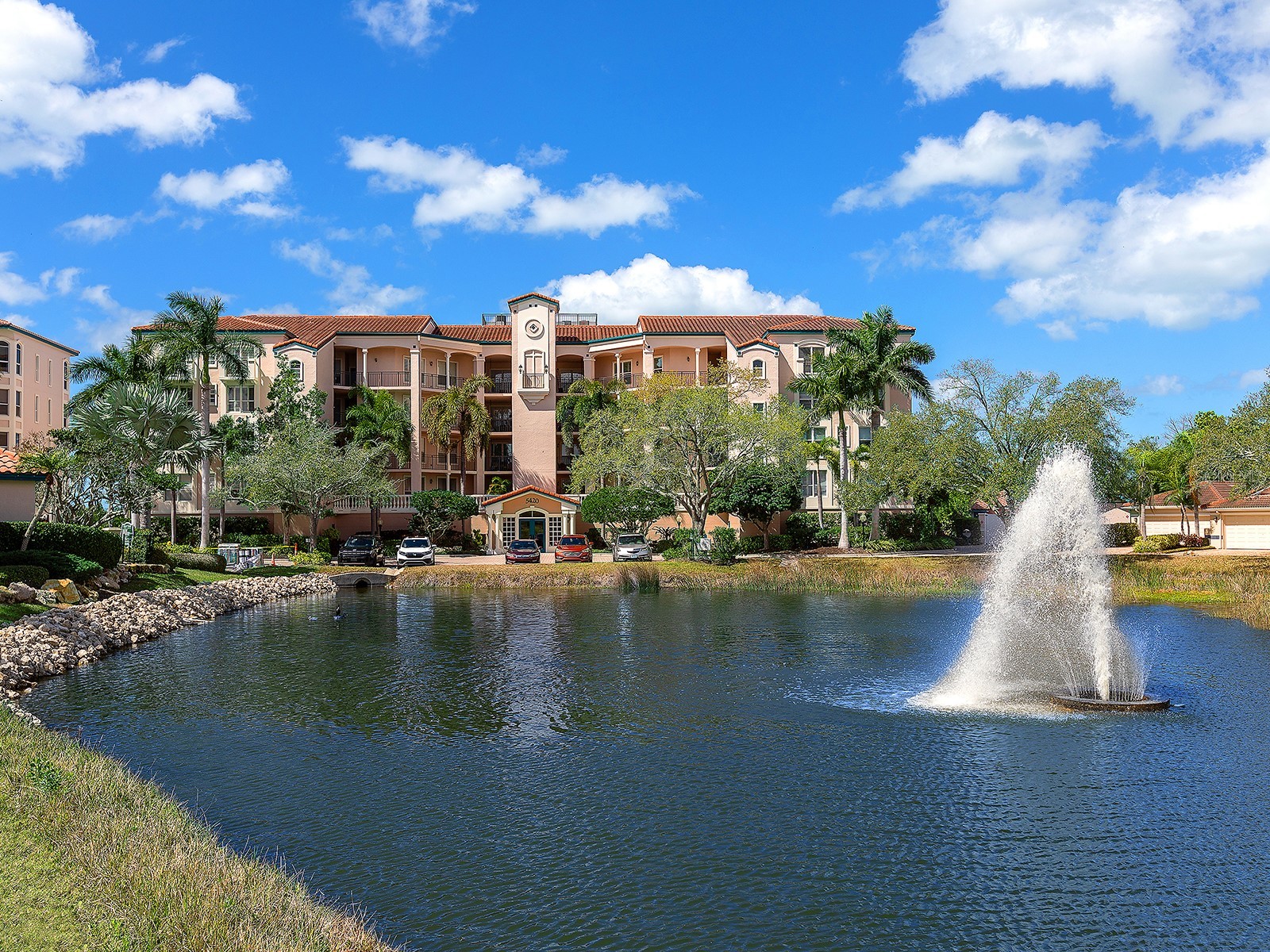 5420 Eagles Point Circle #106 Sarasota FL 34231 A4684787 image2