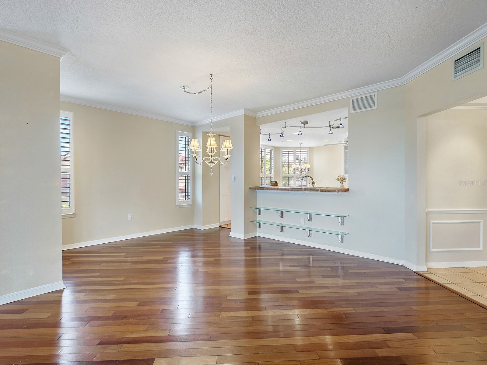 5420 Eagles Point Circle #106 Sarasota FL 34231 A4684787 image26