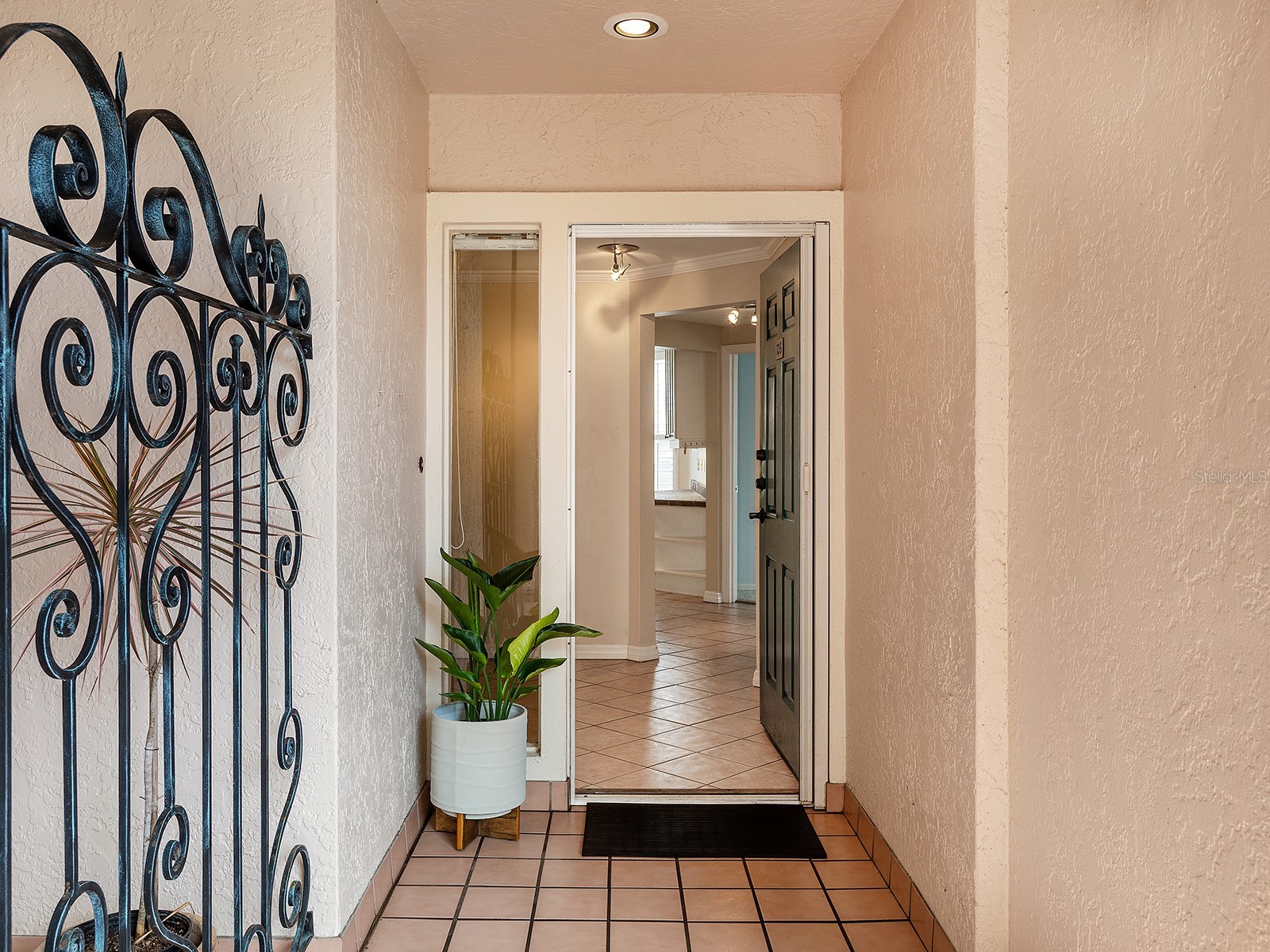 5420 Eagles Point Circle #106 Sarasota FL 34231 A4684787 image3