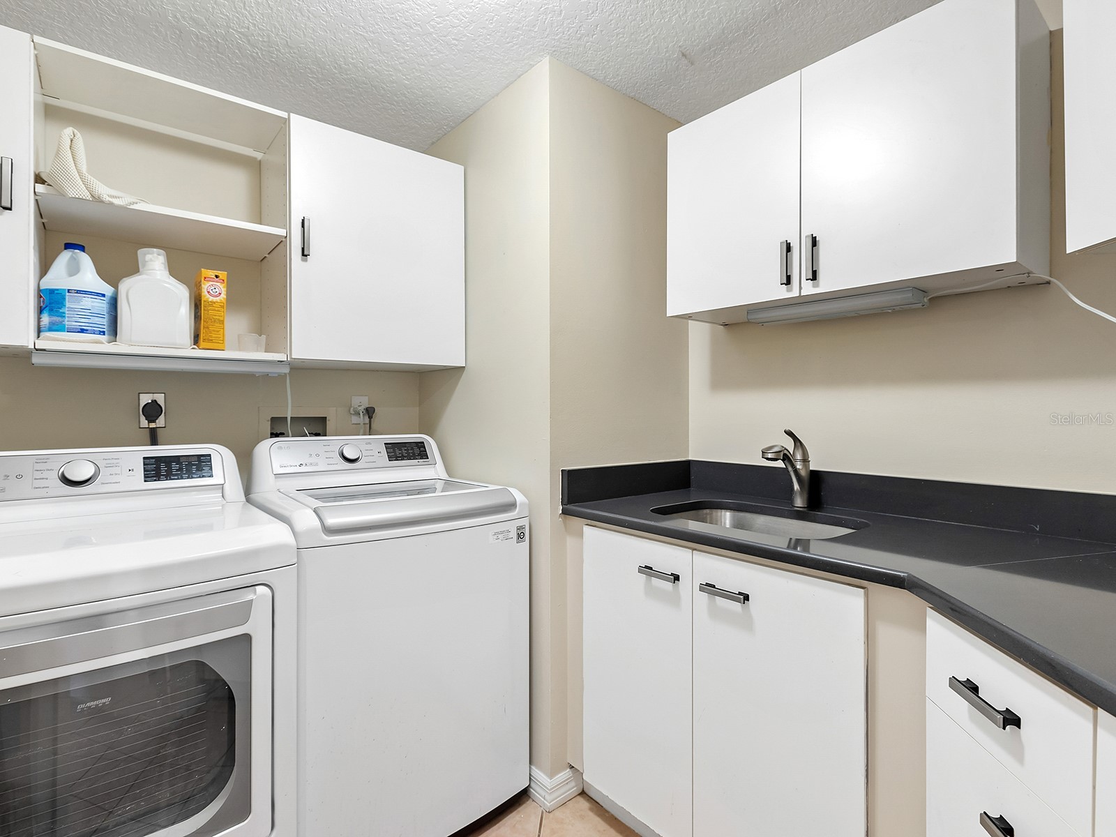 5420 Eagles Point Circle #106 Sarasota FL 34231 A4684787 image35