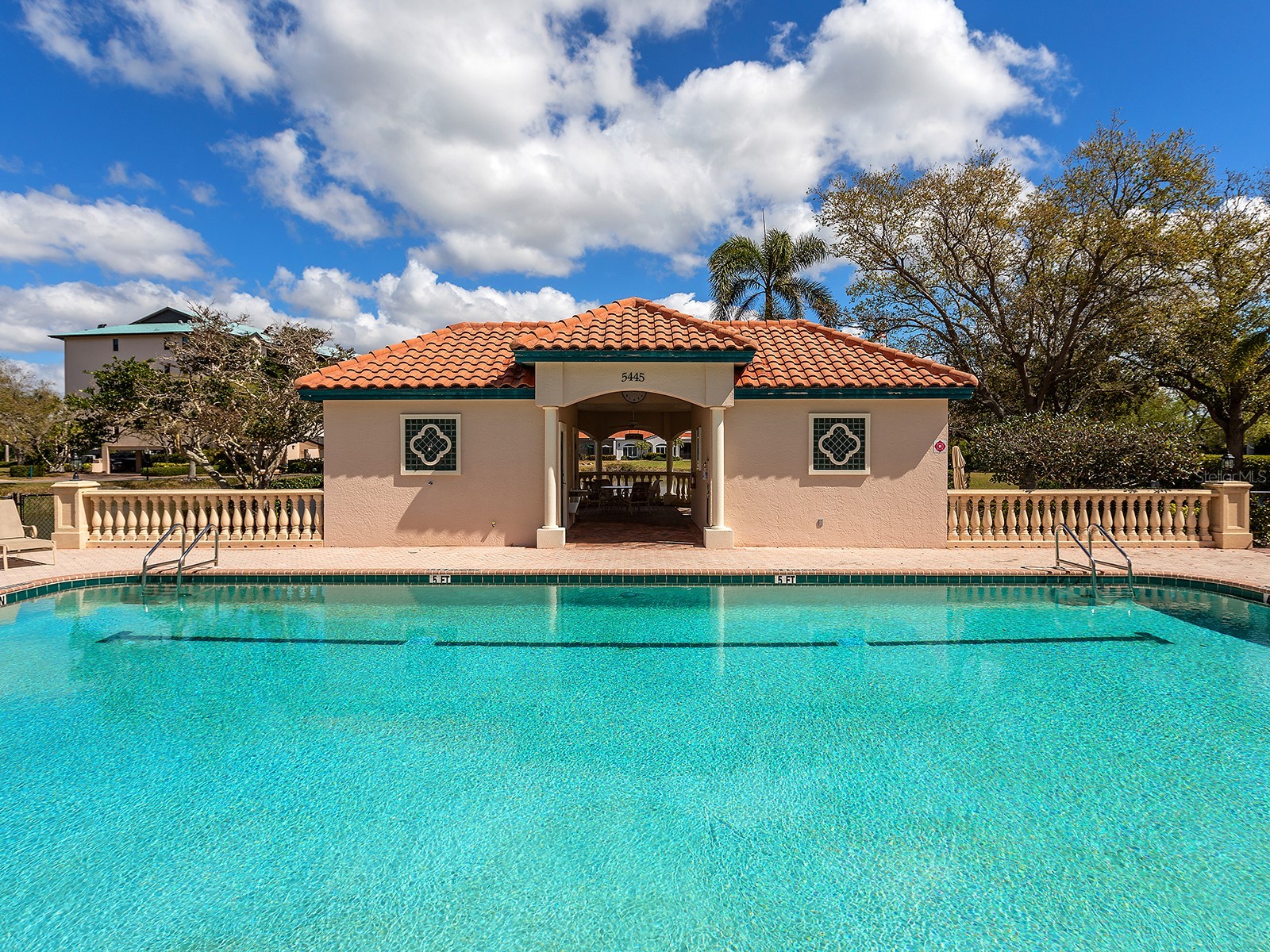 5420 Eagles Point Circle #106 Sarasota FL 34231 A4684787 image41
