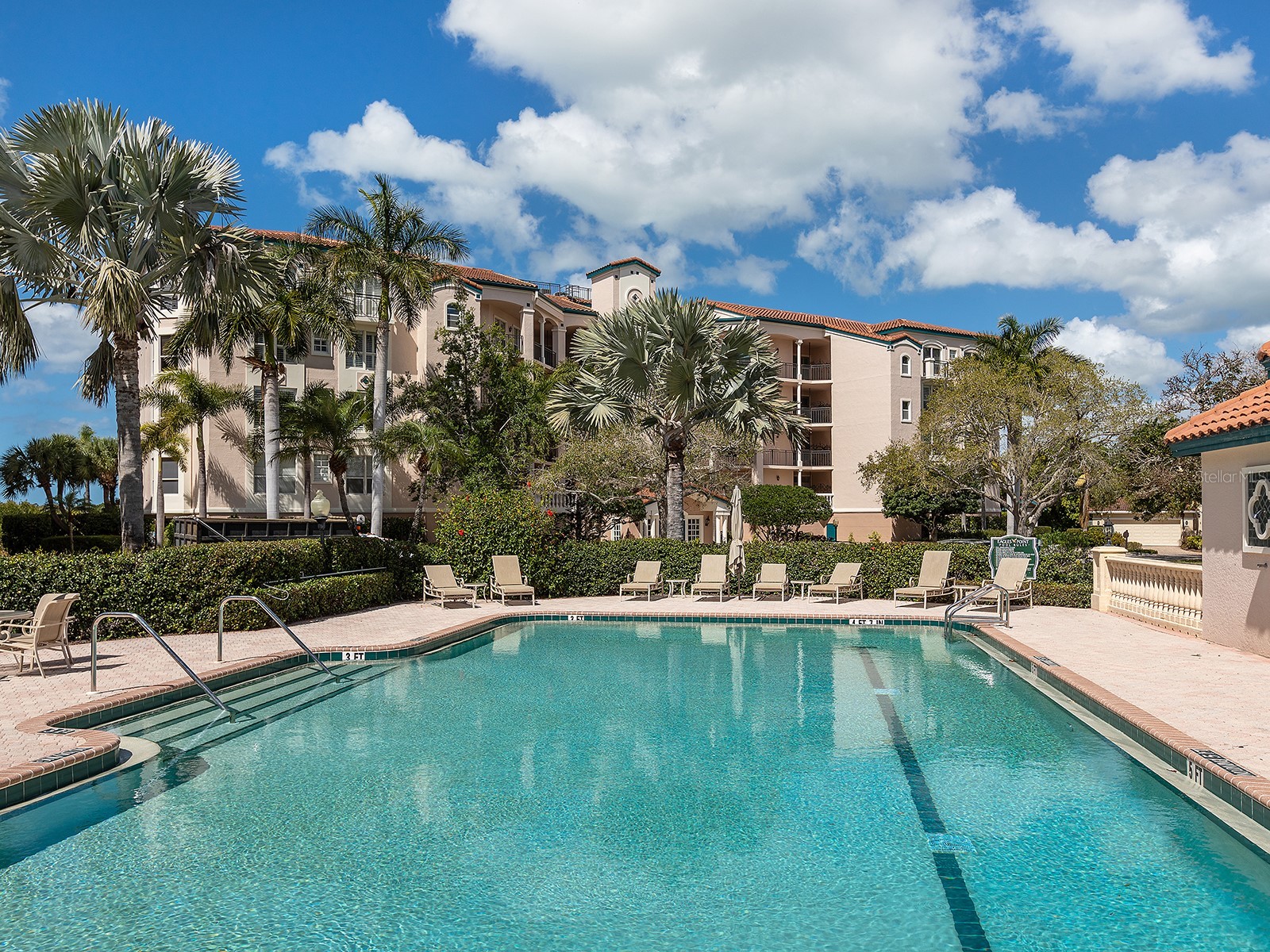 5420 Eagles Point Circle #106 Sarasota FL 34231 A4684787 image42