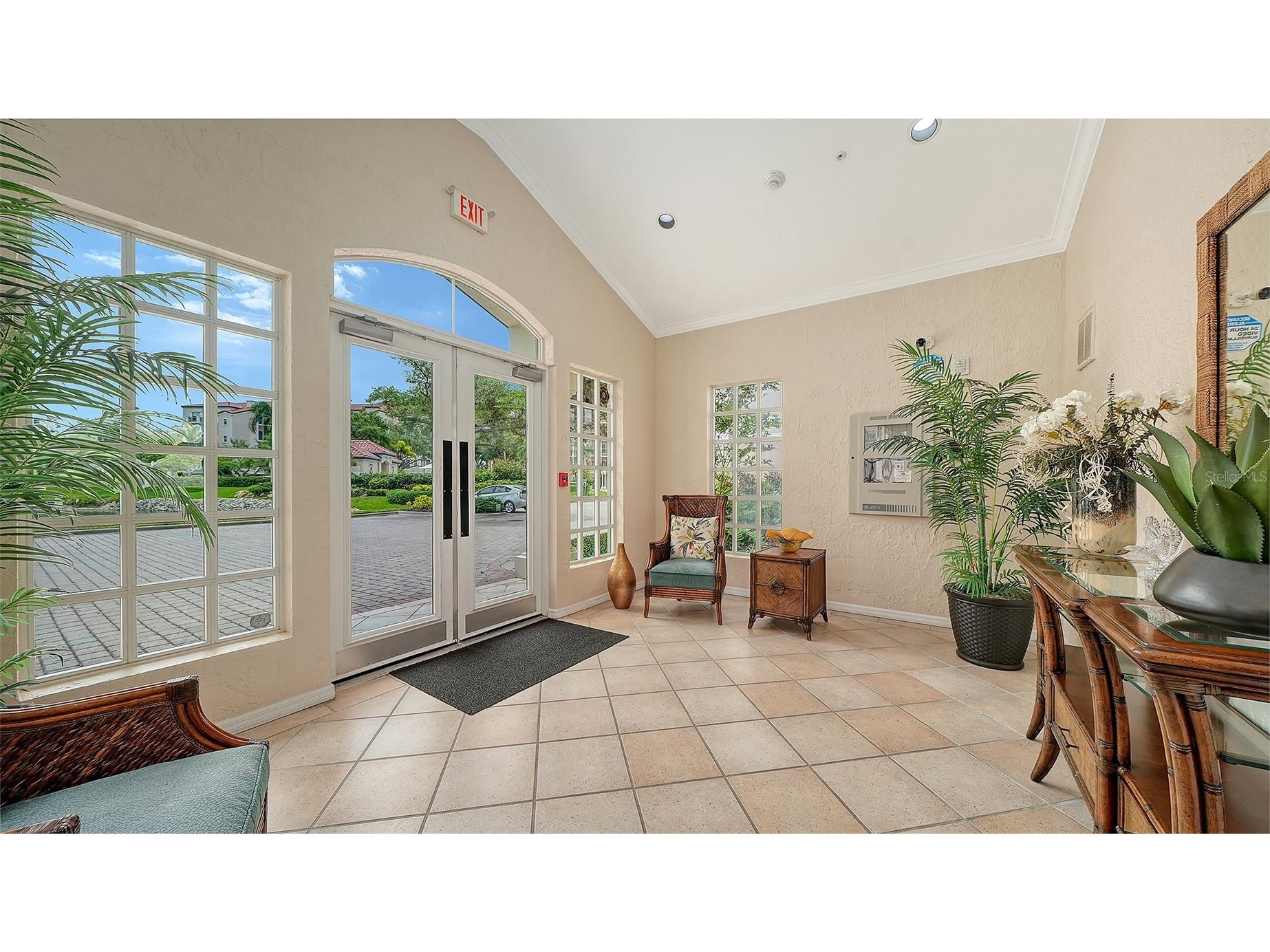 5420 Eagles Point Circle #206 Sarasota FL 34231 A4695981 image4