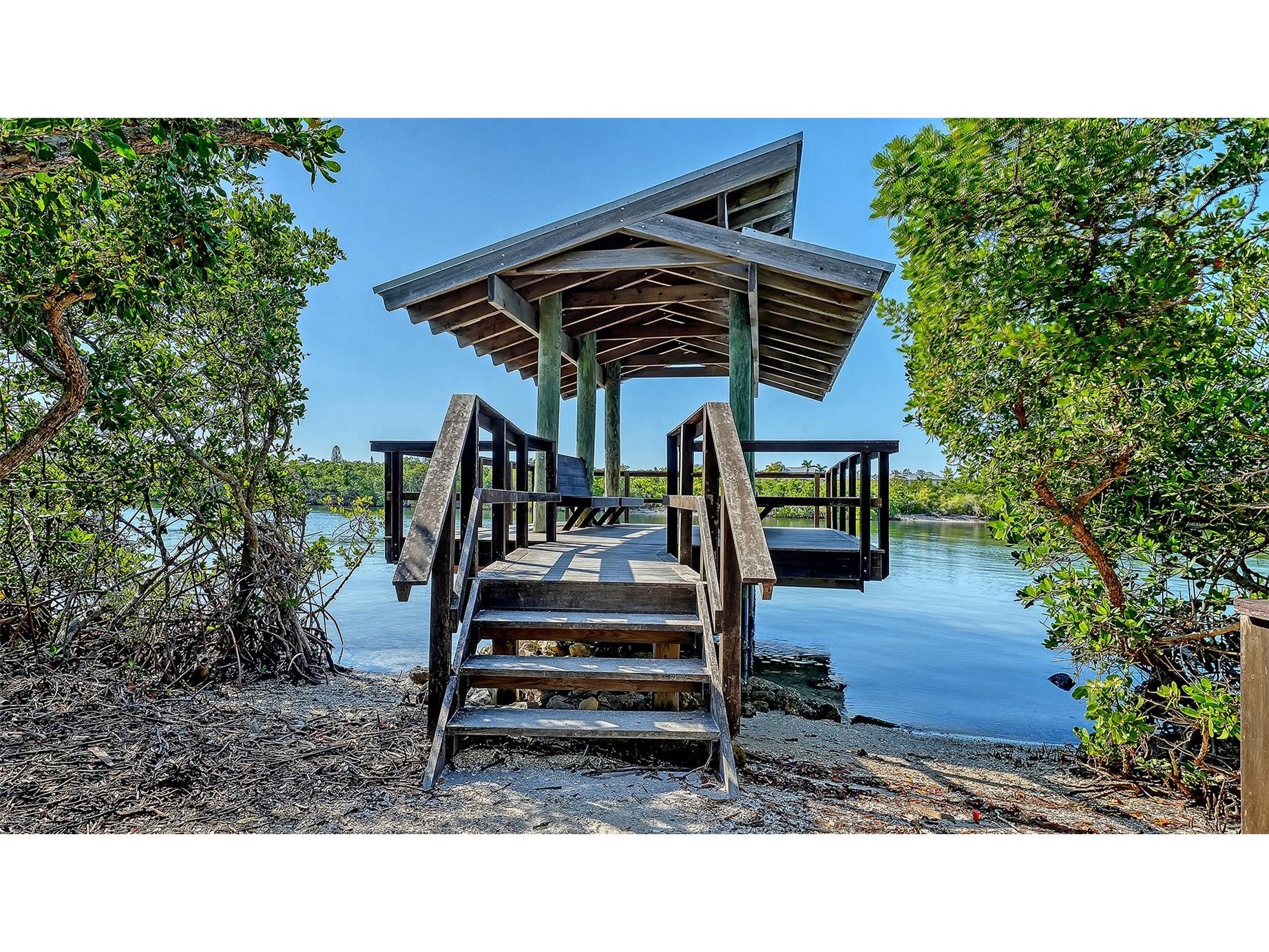 5420 Eagles Point Circle #206 Sarasota FL 34231 A4695981 image60