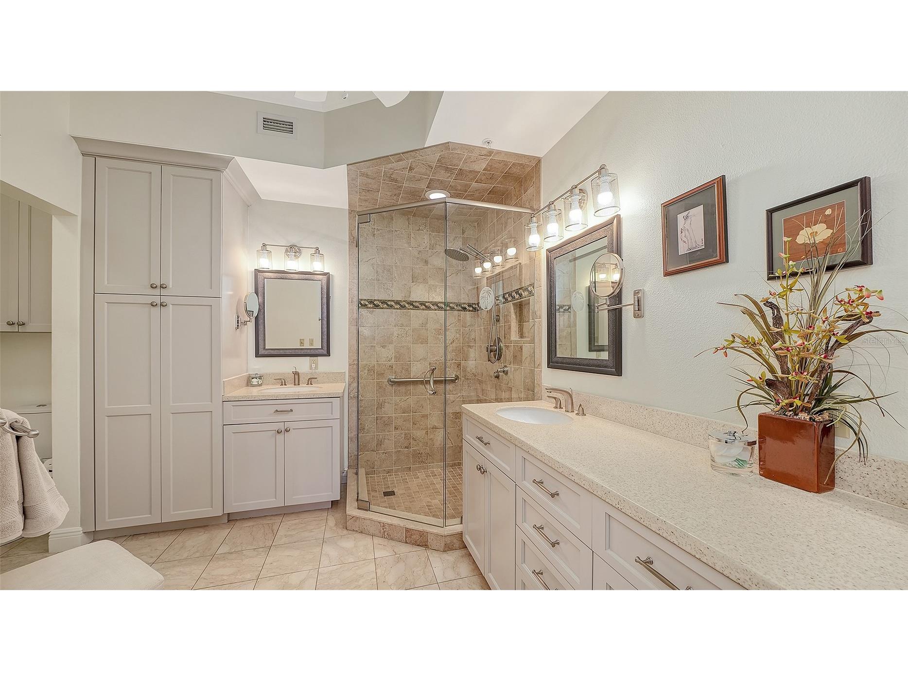 5420 Eagles Point Circle #402 Sarasota FL 34231 A4692894 image24