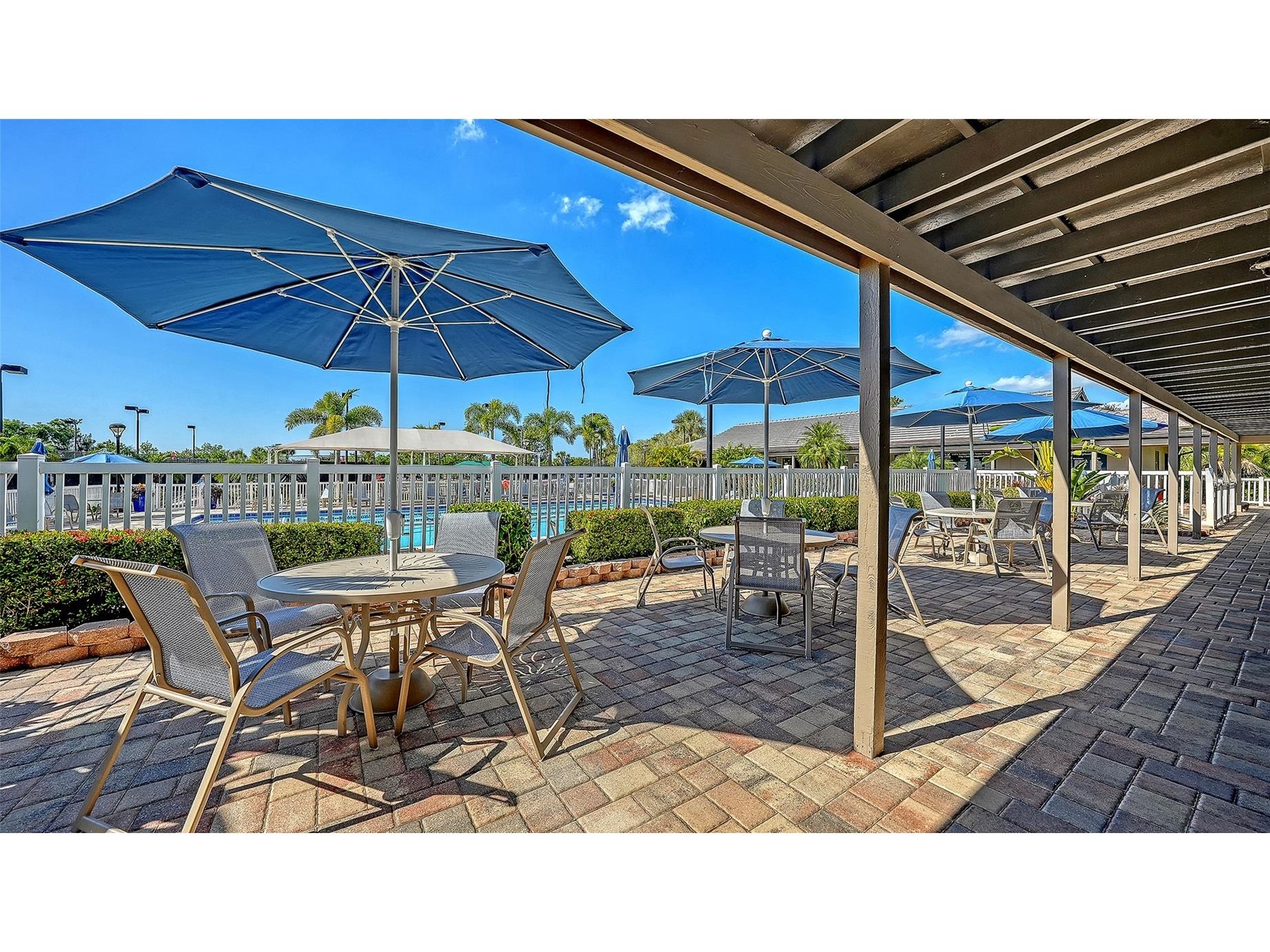5420 Eagles Point Circle #402 Sarasota FL 34231 A4692894 image31