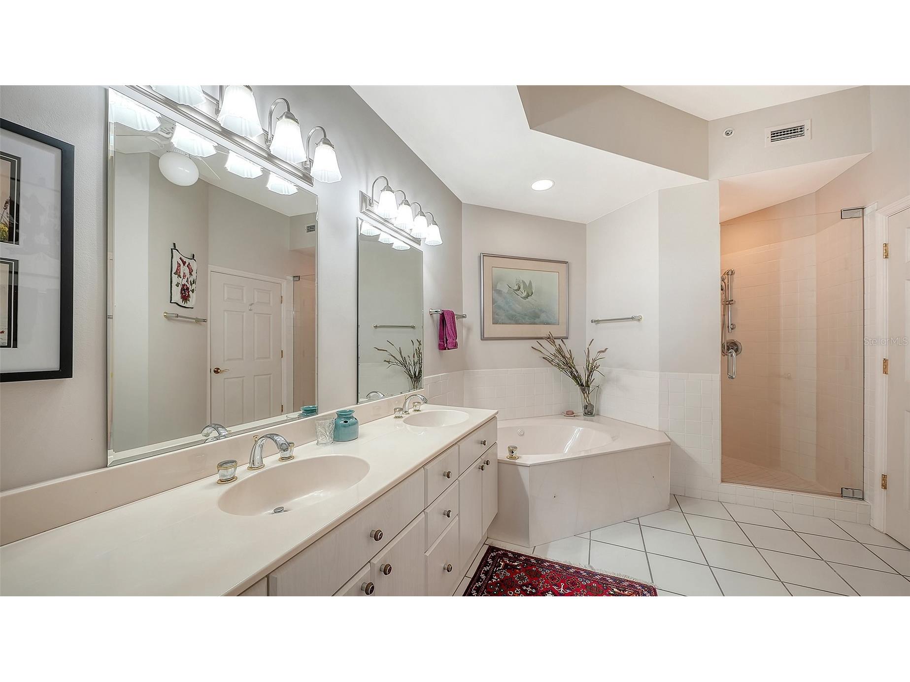 5420 Eagles Point Circle #406 Sarasota FL 34231 A4695955 image29