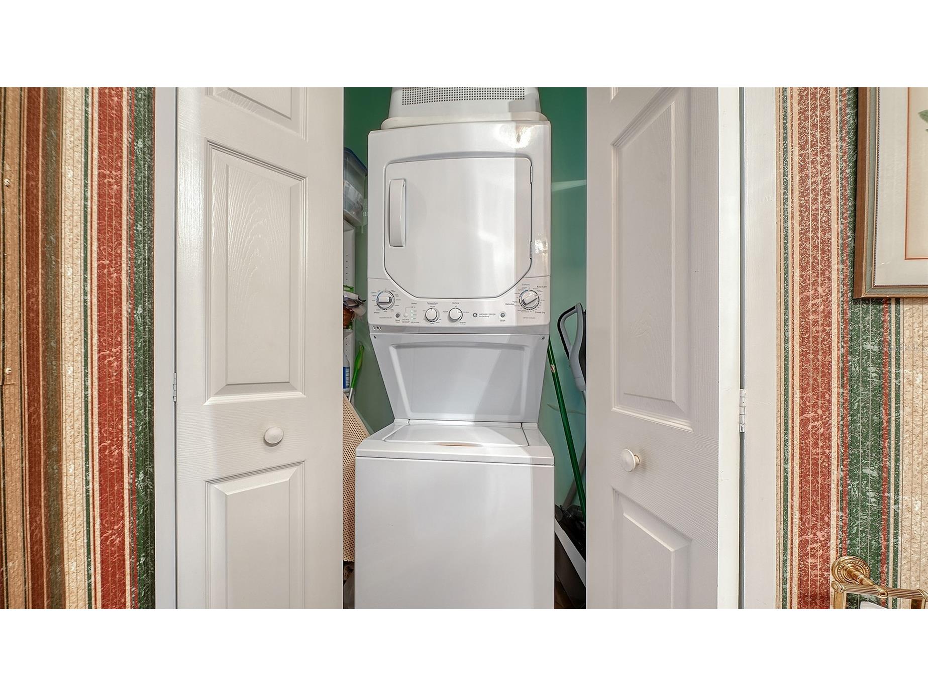 5420 Eagles Point Circle #406 Sarasota FL 34231 A4695955 image39