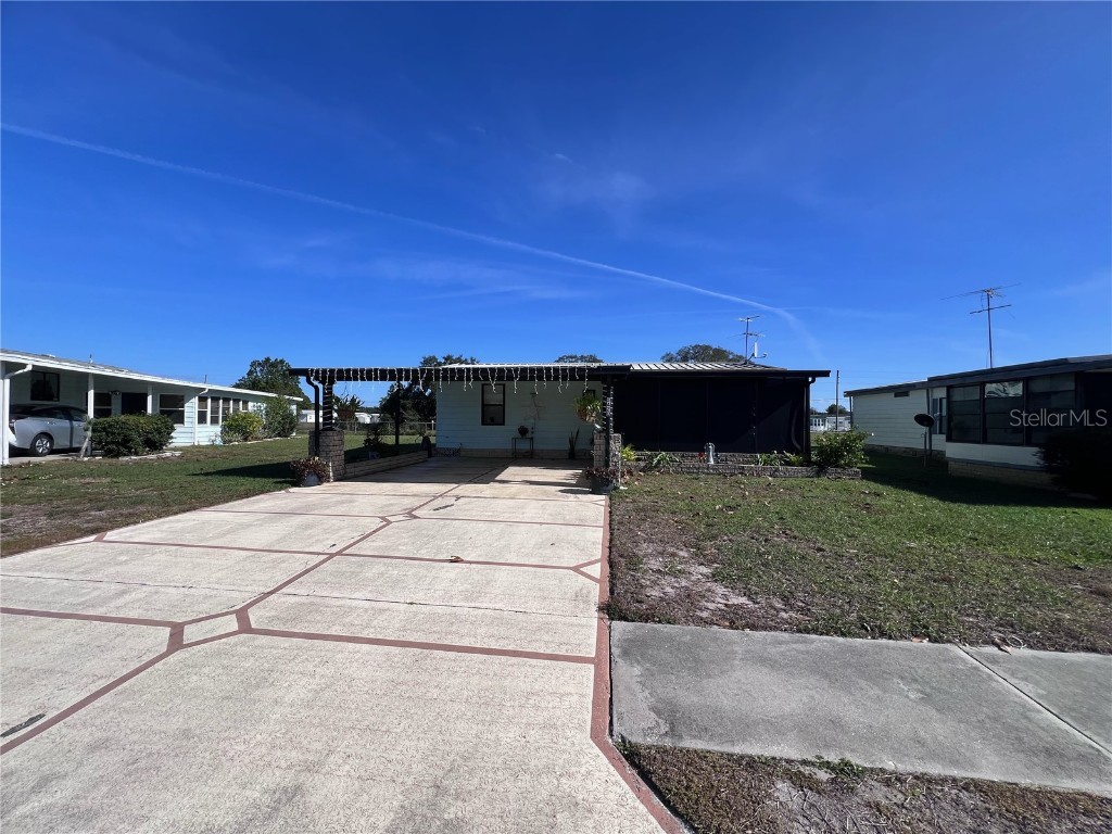 5420 Riviera Drive Zephyrhills FL 33541 T3493954 image1