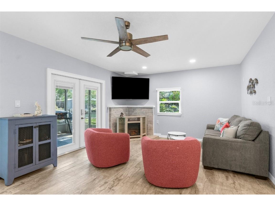 5421 Gay Street Weeki Wachee FL 34607 TB8382284 image12