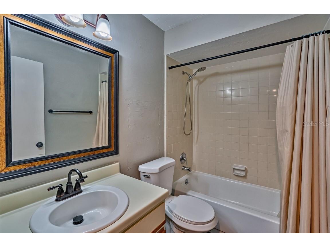 5422 SW 4th Place Gainesville FL 32607 GC533996 image17