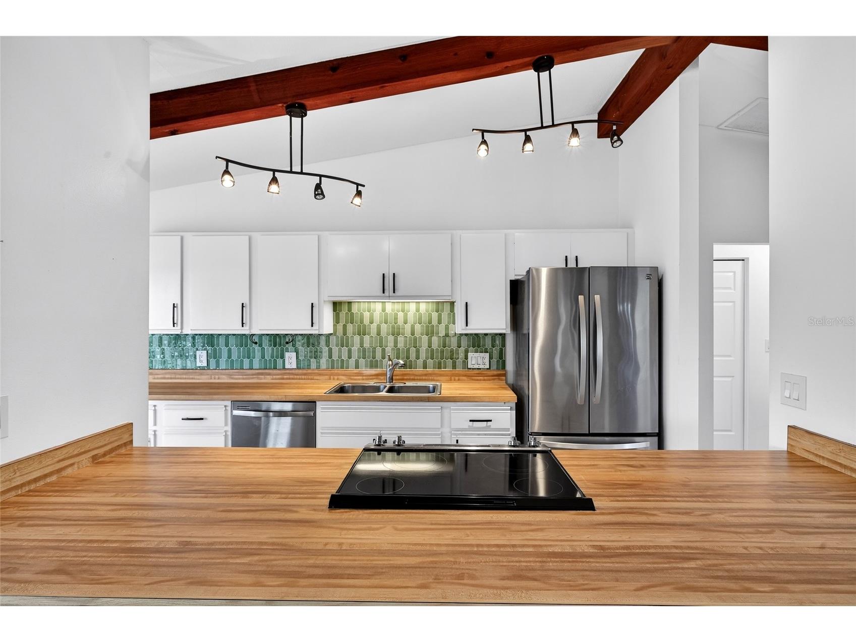 5424 America Drive Sarasota FL 34231 - PHILLIPPI CREEK A4679427 image17