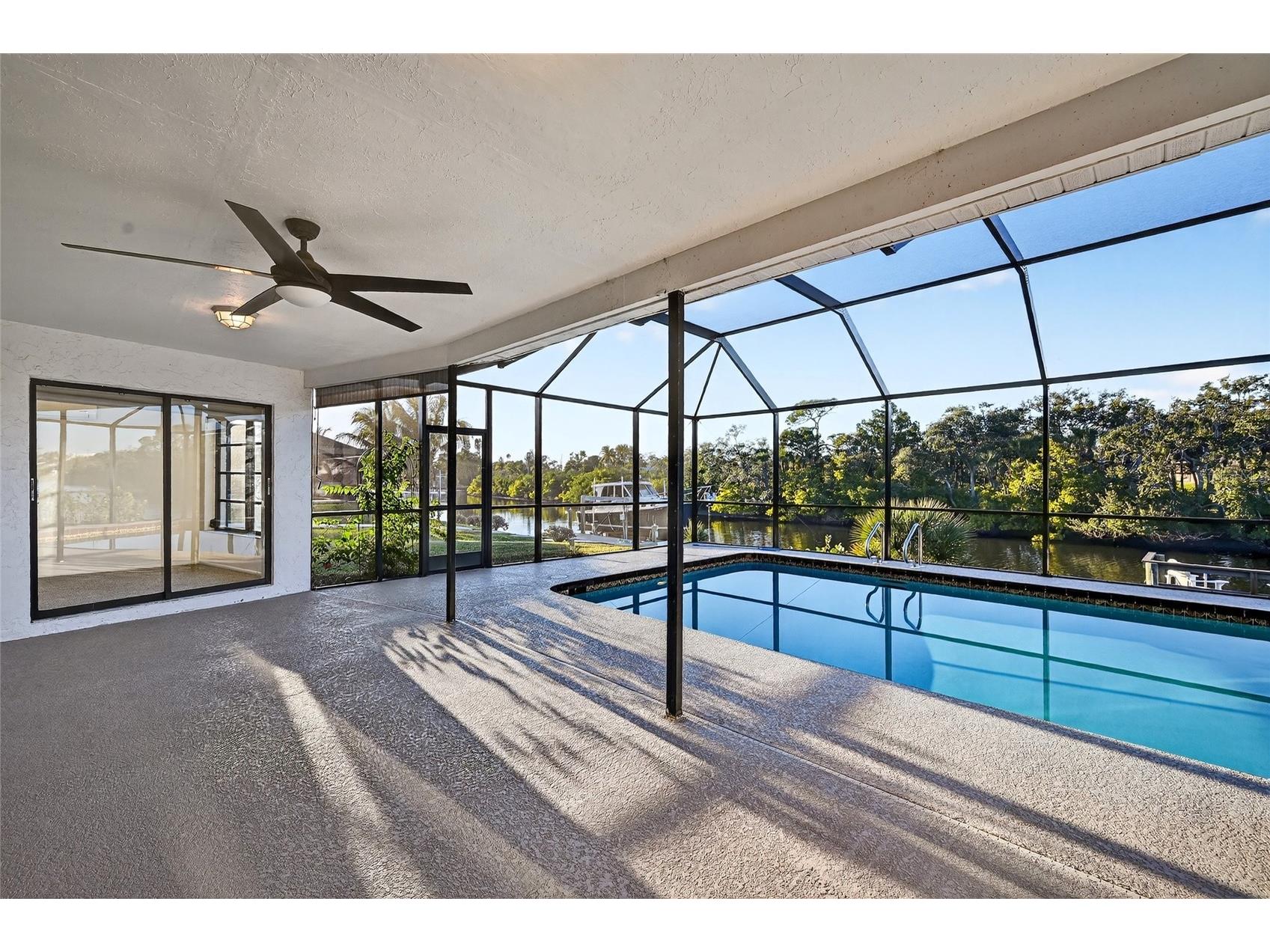 5424 America Drive Sarasota FL 34231 - PHILLIPPI CREEK A4679427 image39