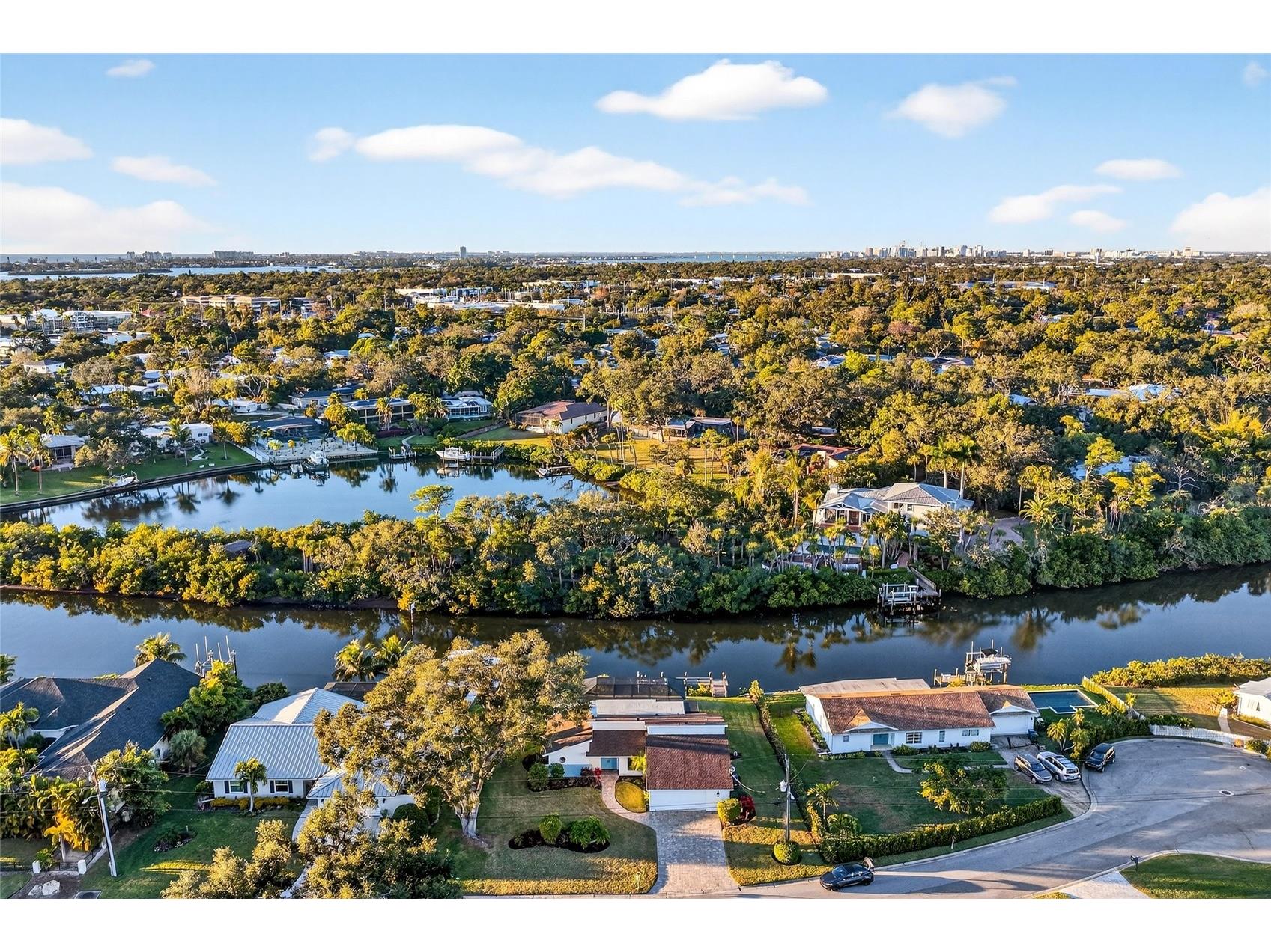 5424 America Drive Sarasota FL 34231 - PHILLIPPI CREEK A4679427 image44