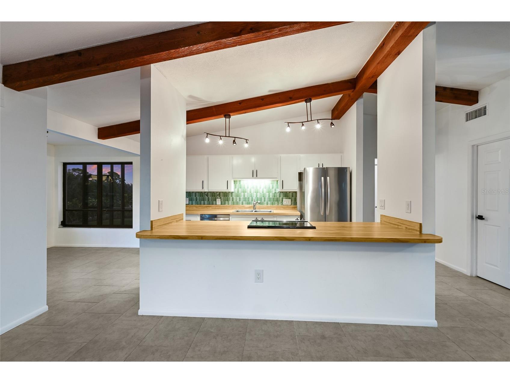 5424 America Drive Sarasota FL 34231 - PHILLIPPI CREEK A4679427 image7