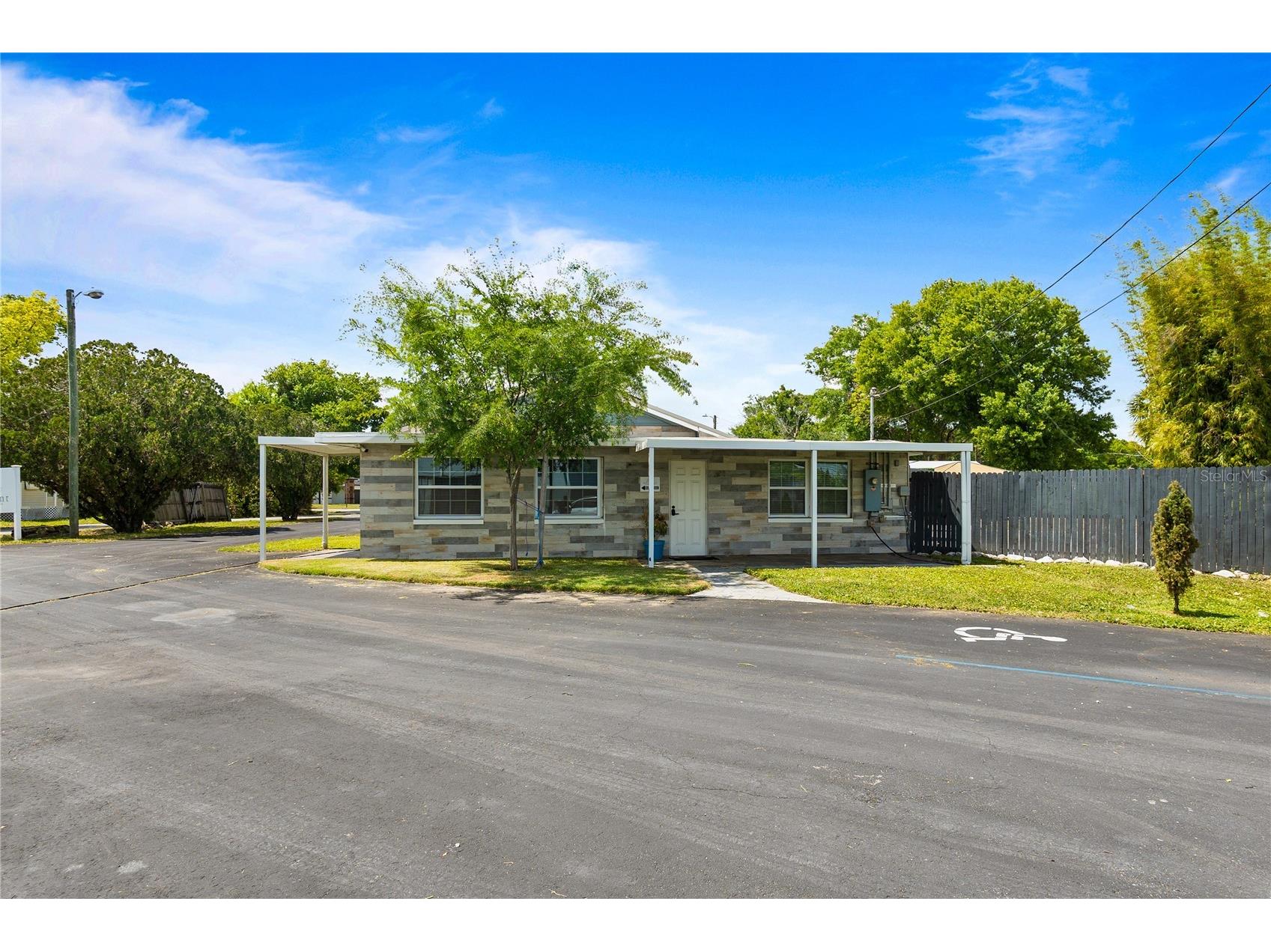 5424 Edgewater Drive Orlando FL 32810 G5110789 image2