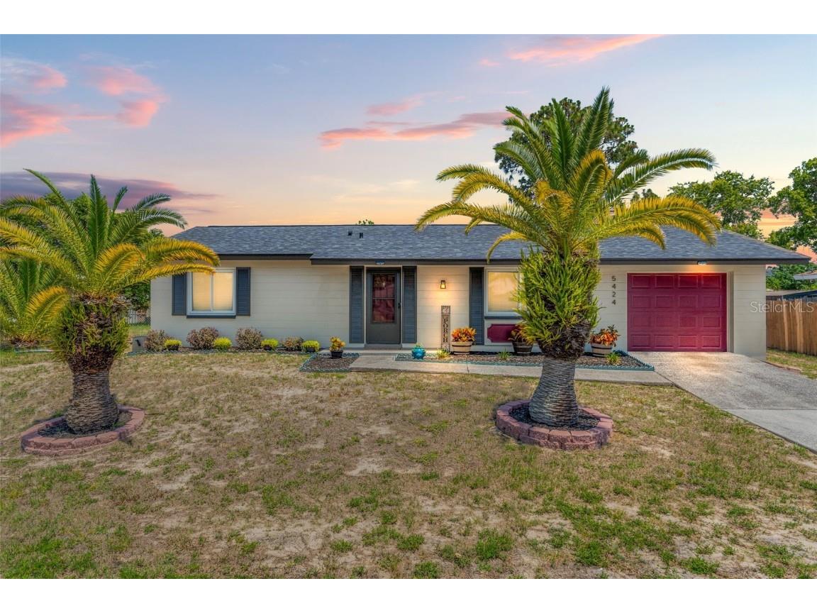 5424 Mariner Boulevard Spring Hill FL 34609 W7865406 image1