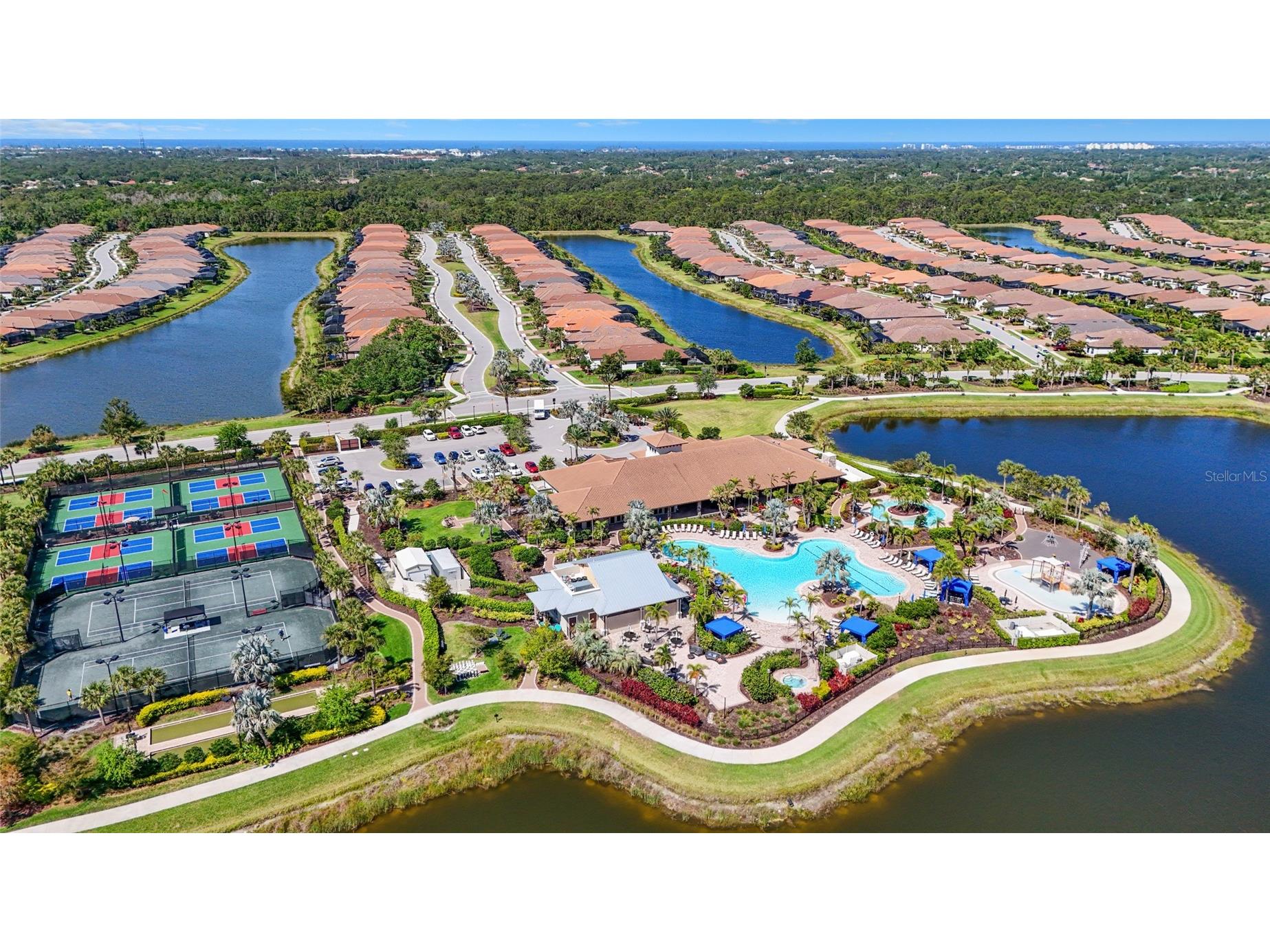 5424 Trails Bend Court Street Sarasota FL 34238 A4677436 image40